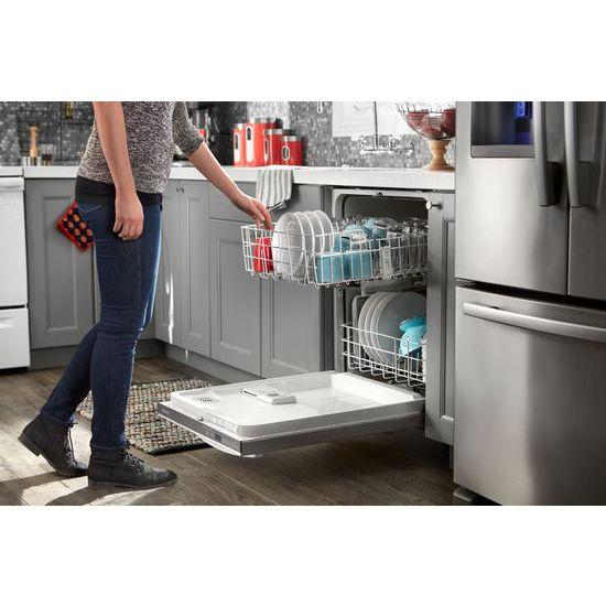Amana AFI2539ERW 36-inch French Door Bottom-Freezer Refrigerator with Fast Cool Option - white - Image 8