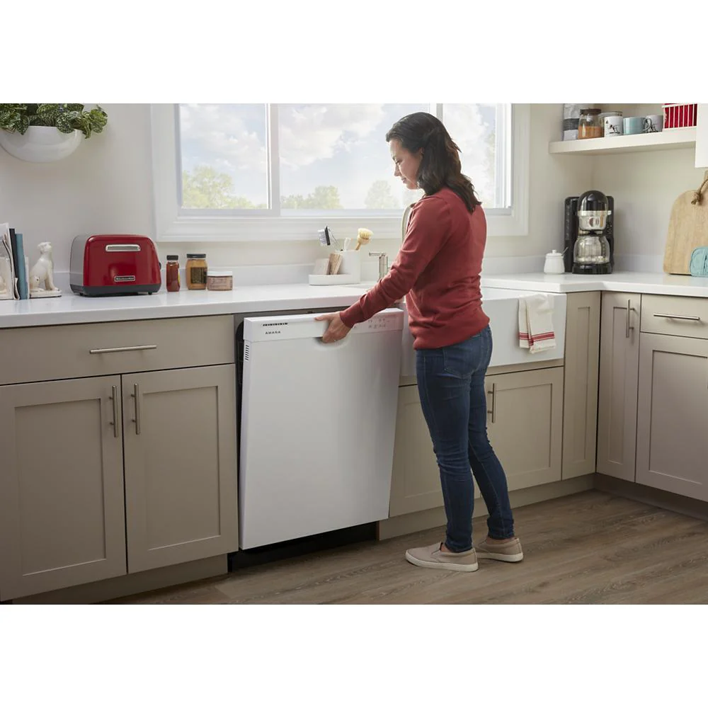 Amana AGR6303MMW 30-inch Gas Range with Bake Assist Temps - Image 10