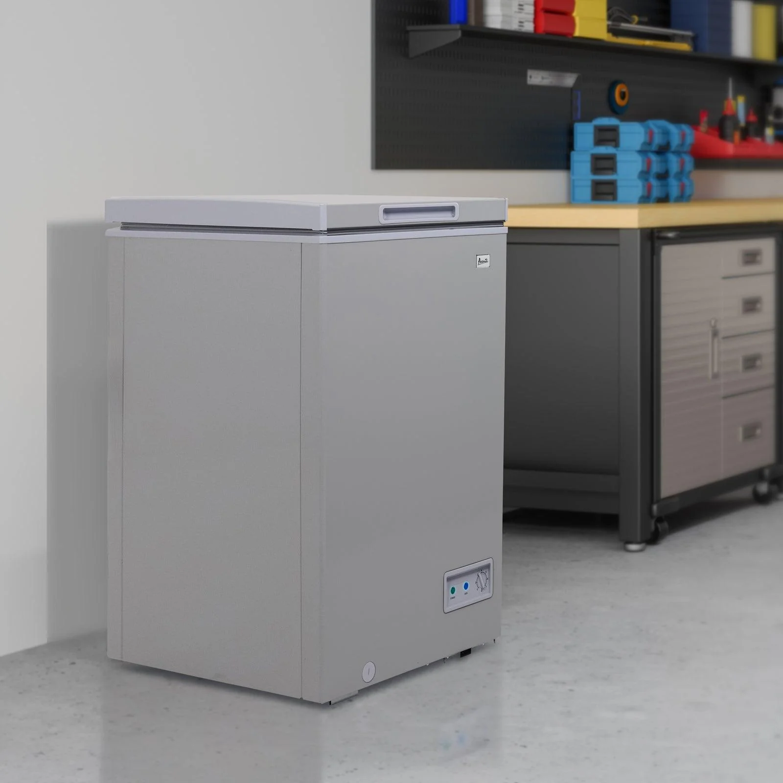 CF35F2G Avanti Garage Ready Convertible Chest Freezer - Platinum - Image 8