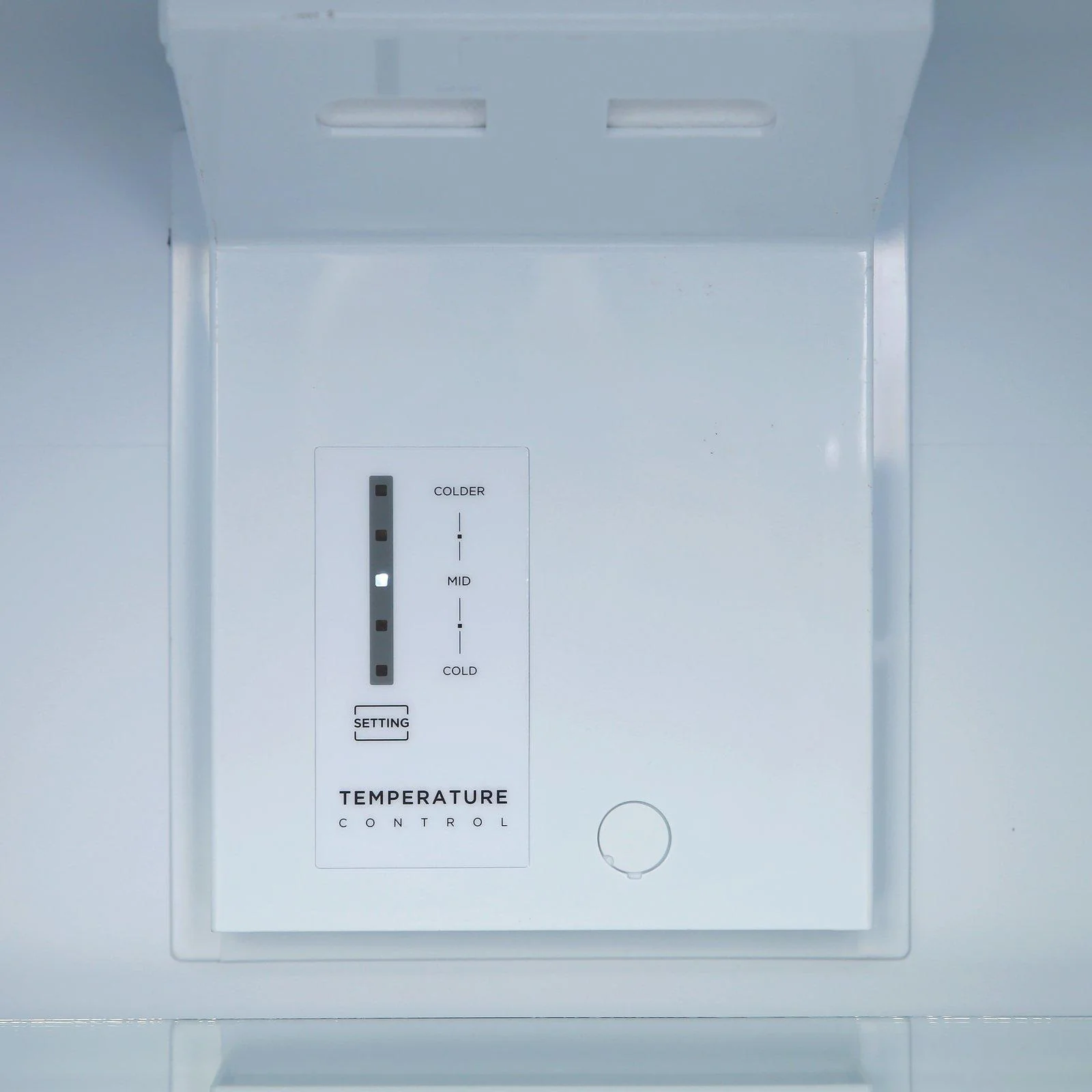 FF1010D0W Avanti Frost-Free Apartment Size Refrigerator, 10.1 cu. ft. - White / 10.1 cu. ft. - Image 9