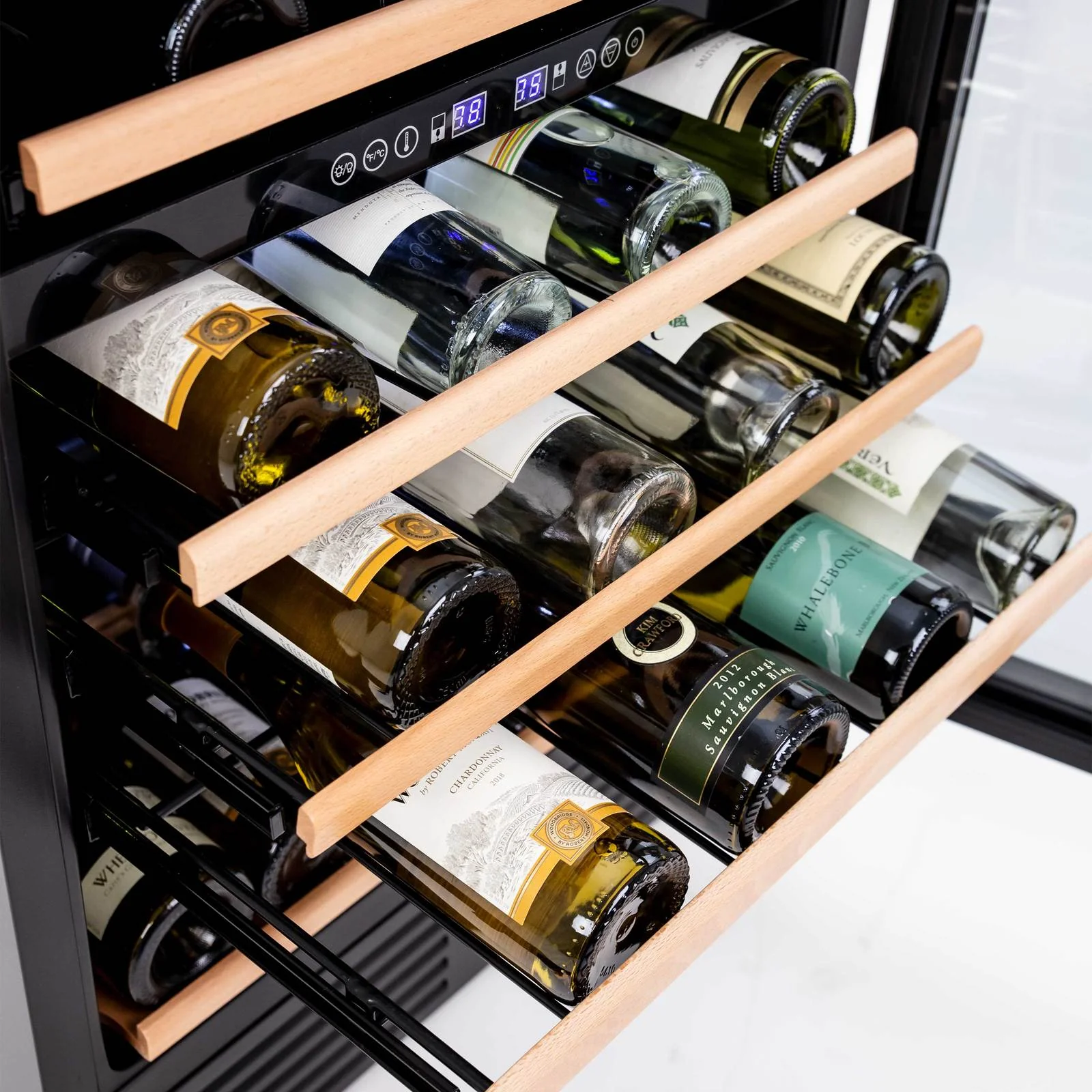 WCR496DS Avanti 49 Bottle Dual-Zone Wine Cooler - Image 5