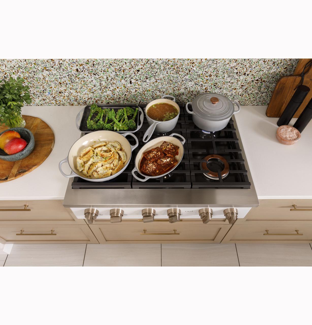 Cafe CGU366P3TD1 CAF(EBACK)™ 36" Commercial-Style Gas Rangetop with 6 Burners (Natural Gas) - Image 13