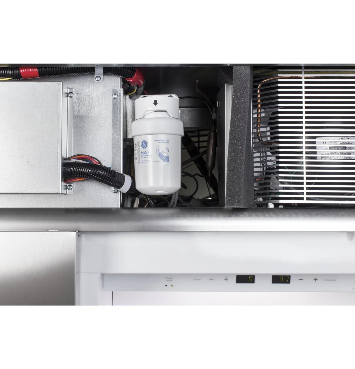 Cafe CSB42WP2NS1 CAF(EBACK)™ 42" Smart Built-In Side-by-Side Refrigerator - Image 14