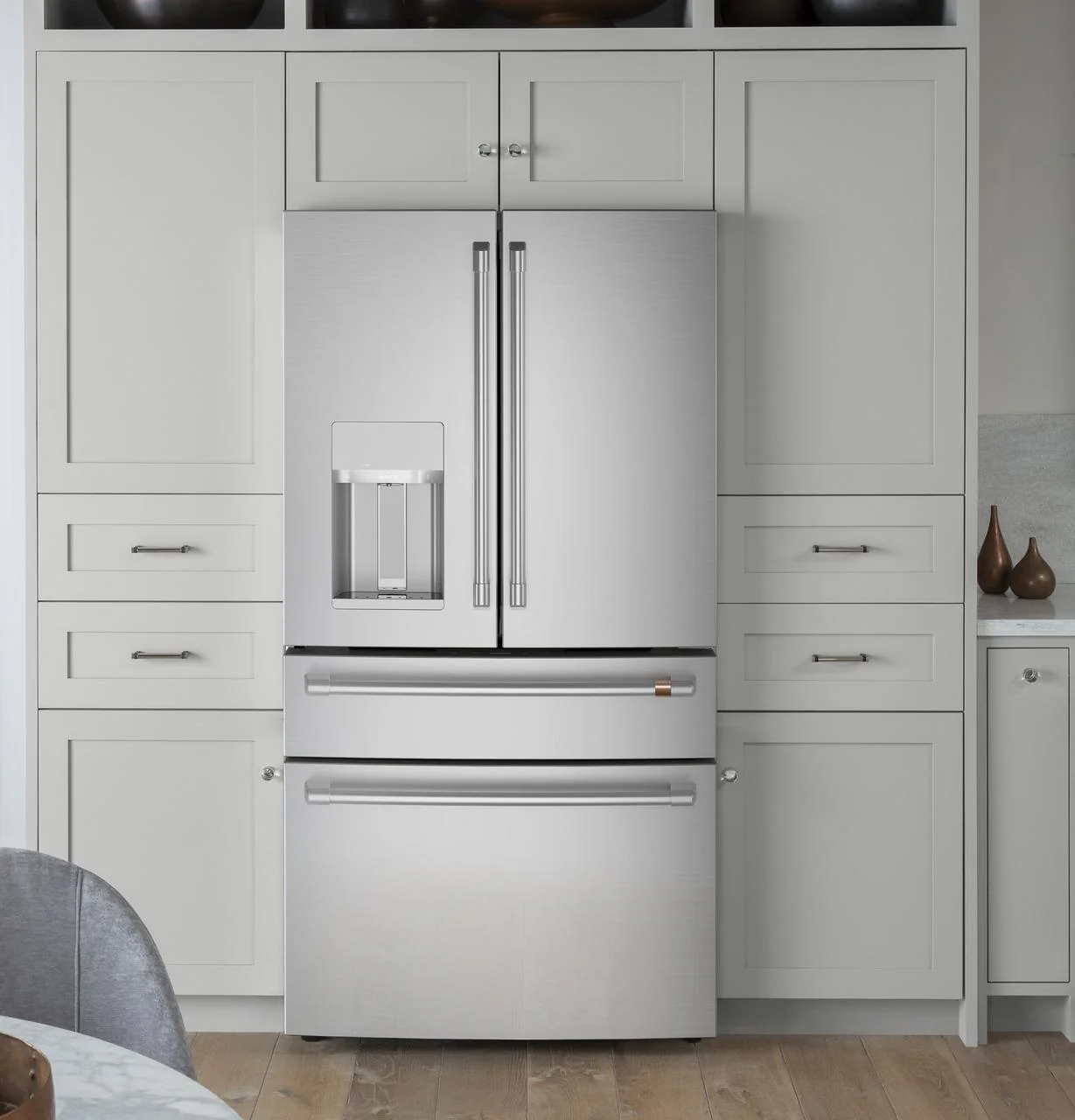 Cafe CVE28DP2NS1 CAF(EBACK)™ ENERGY STAR® 27.8 Cu. Ft. Smart 4-Door French-Door Refrigerator - Image 8