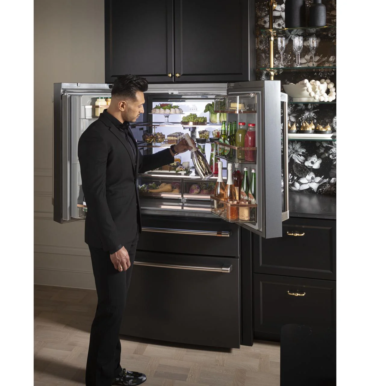 Cafe CVE28DP3ND1 CAF(EBACK)™ ENERGY STAR® 27.8 Cu. Ft. Smart 4-Door French-Door Refrigerator - Image 19