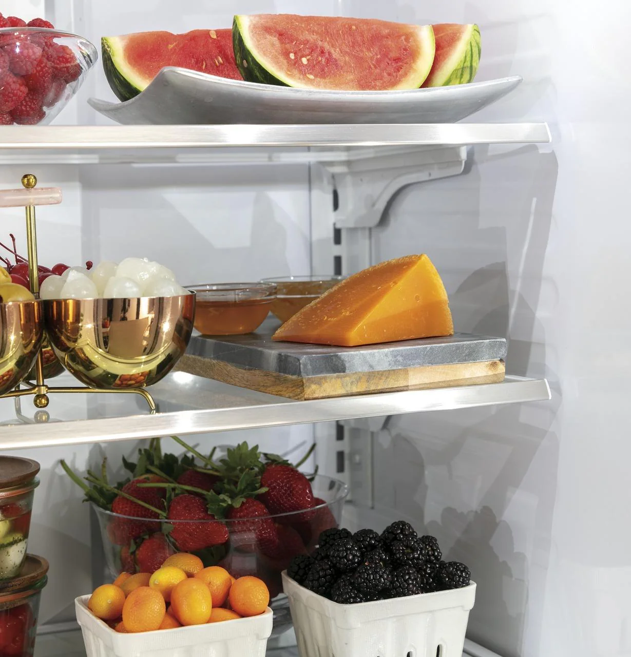 Cafe CWE19SP3ND1 CAF(EBACK)™ ENERGY STAR® 18.6 Cu. Ft. Counter-Depth French-Door Refrigerator - Image 11