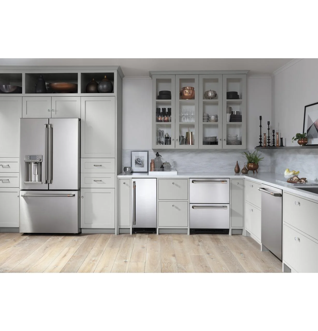 Cafe CYE22UP2MS1 CAF(EBACK)™ ENERGY STAR® 22.1 Cu. Ft. Smart Counter-Depth French-Door Refrigerator with Keurig® K-Cup® Brewing System - Image 22