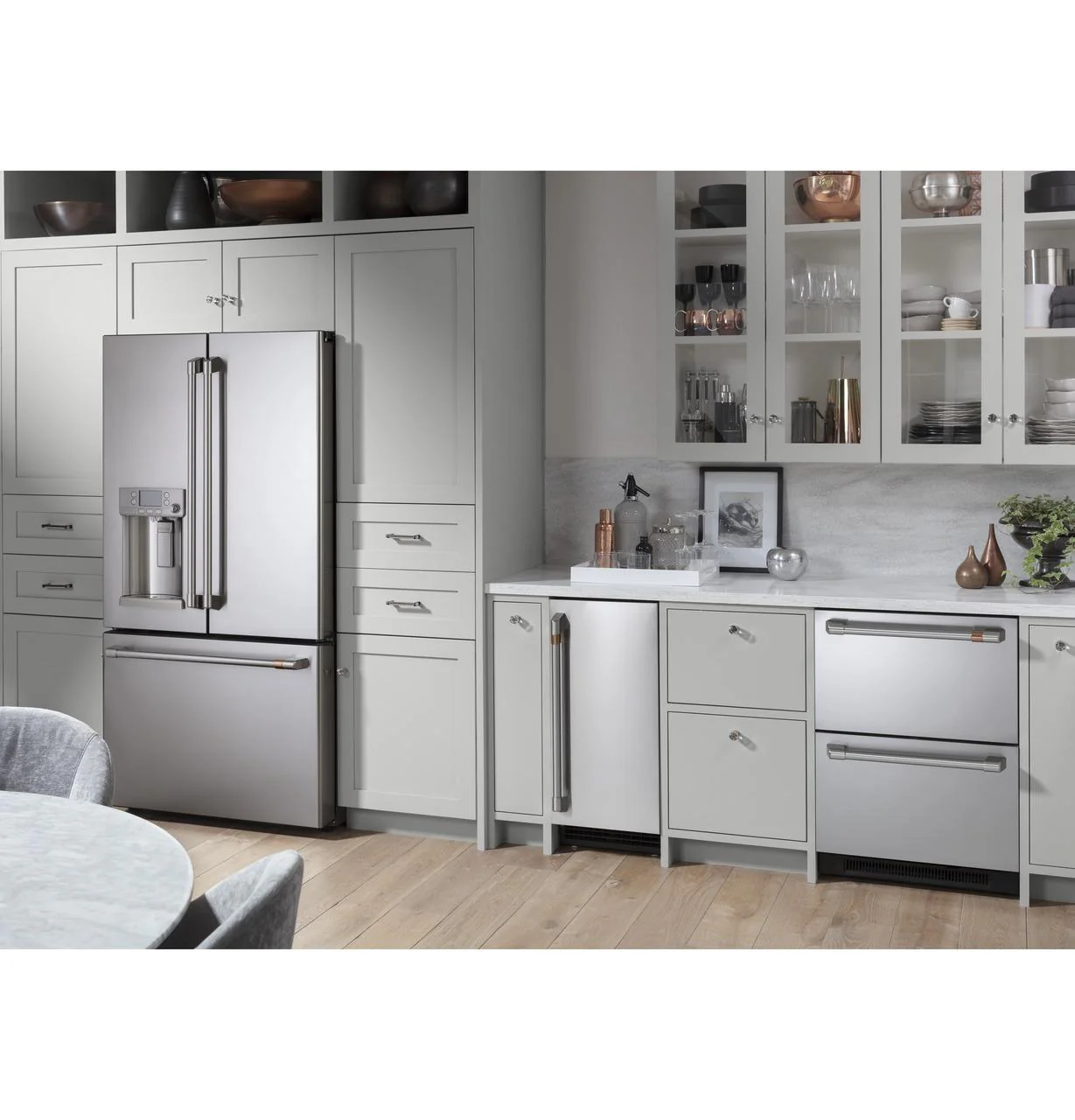 Cafe CYE22UP2MS1 CAF(EBACK)™ ENERGY STAR® 22.1 Cu. Ft. Smart Counter-Depth French-Door Refrigerator with Keurig® K-Cup® Brewing System - Image 26