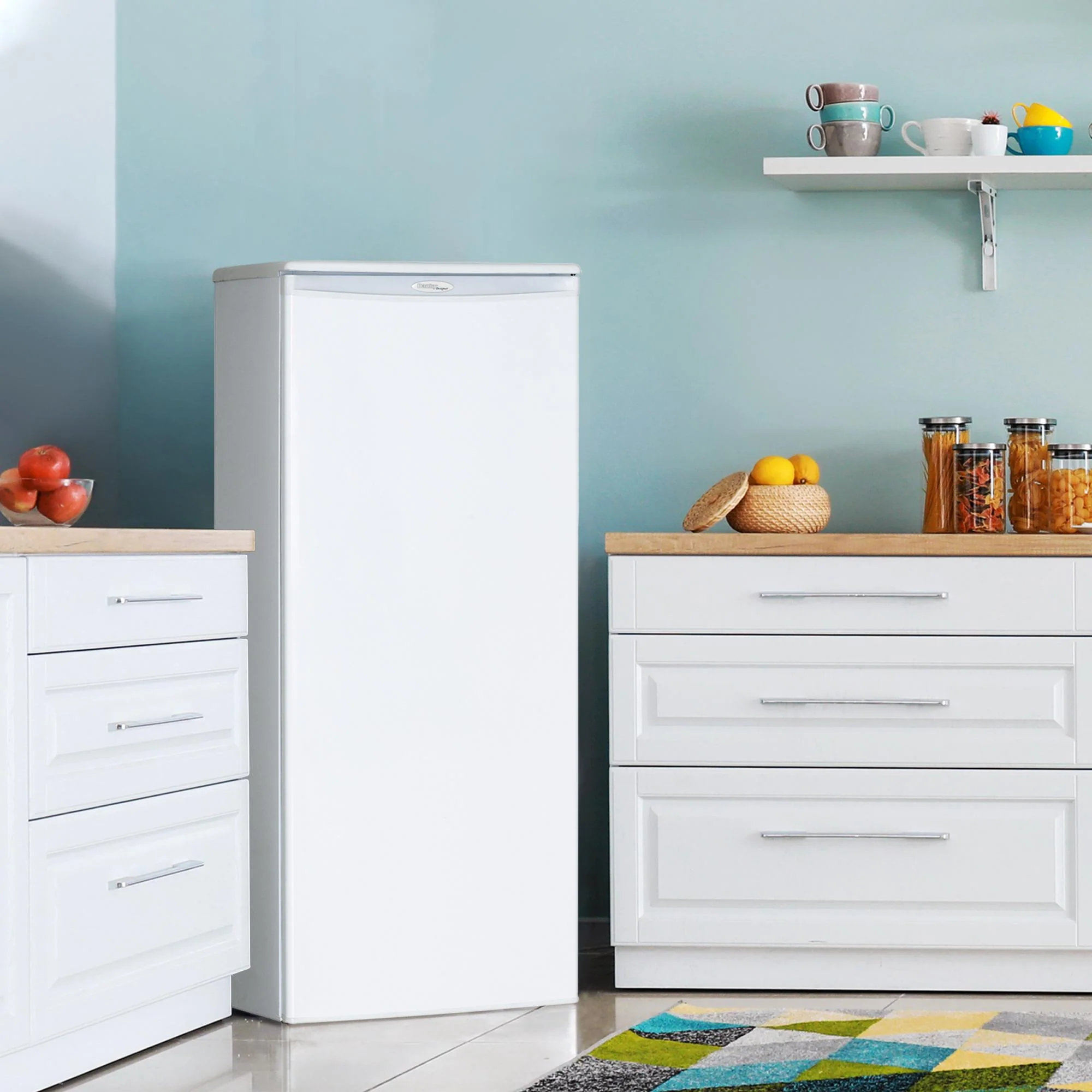 DAR110A1WDD Danby Designer 11.0 cu. ft. Apartment Size Fridge in White - Image 13