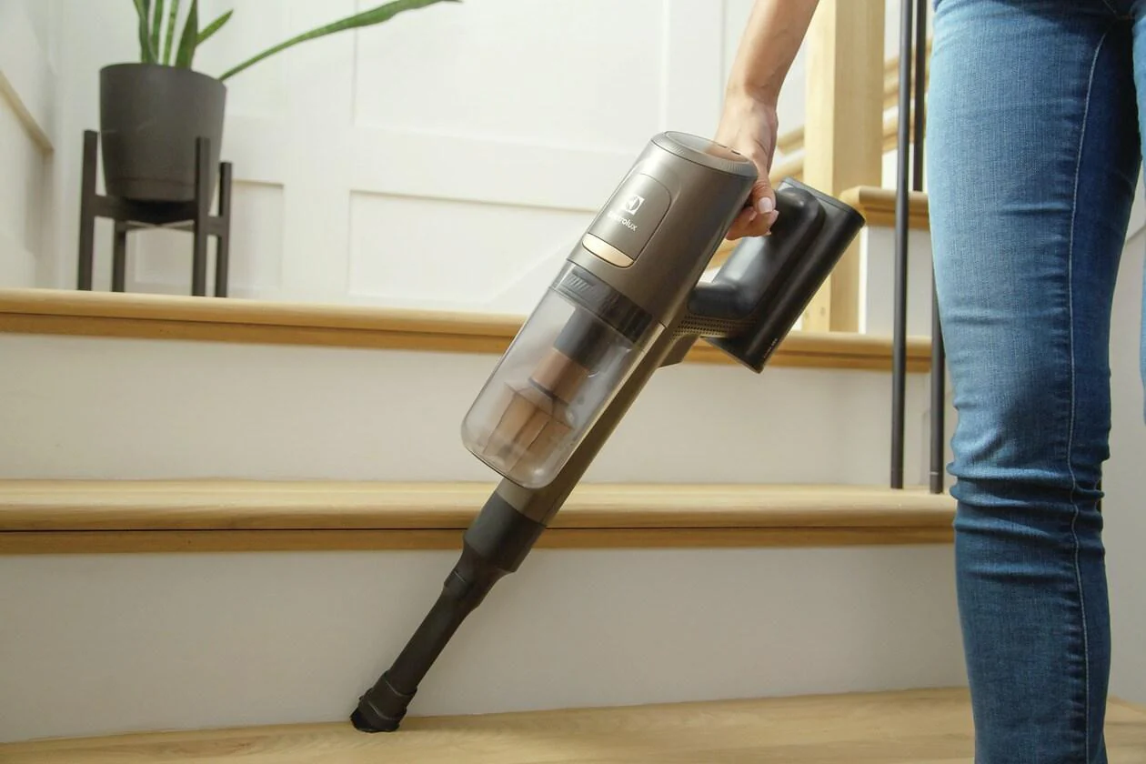 Electrolux EHVS85W3AM Ultimate800™ Complete Home Vacuum - Image 6