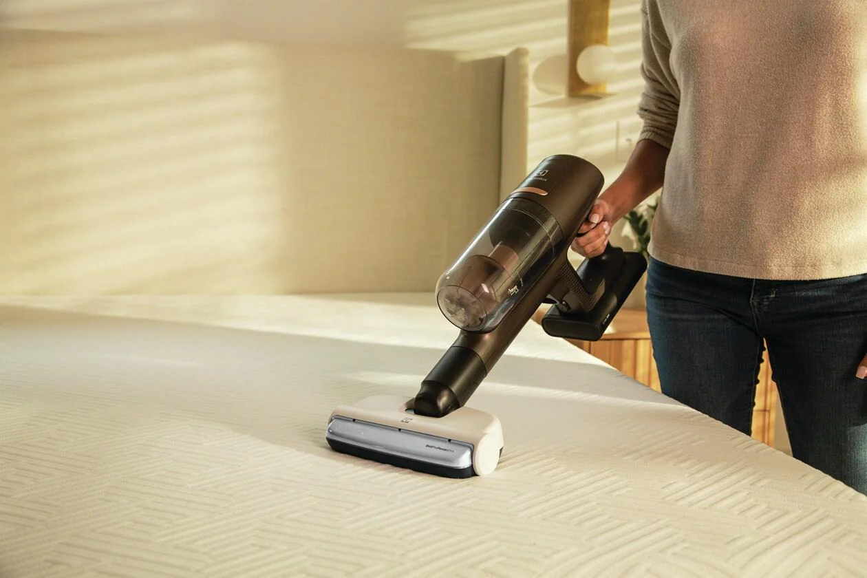 Electrolux EHVS85W3AM Ultimate800™ Complete Home Vacuum - Image 7