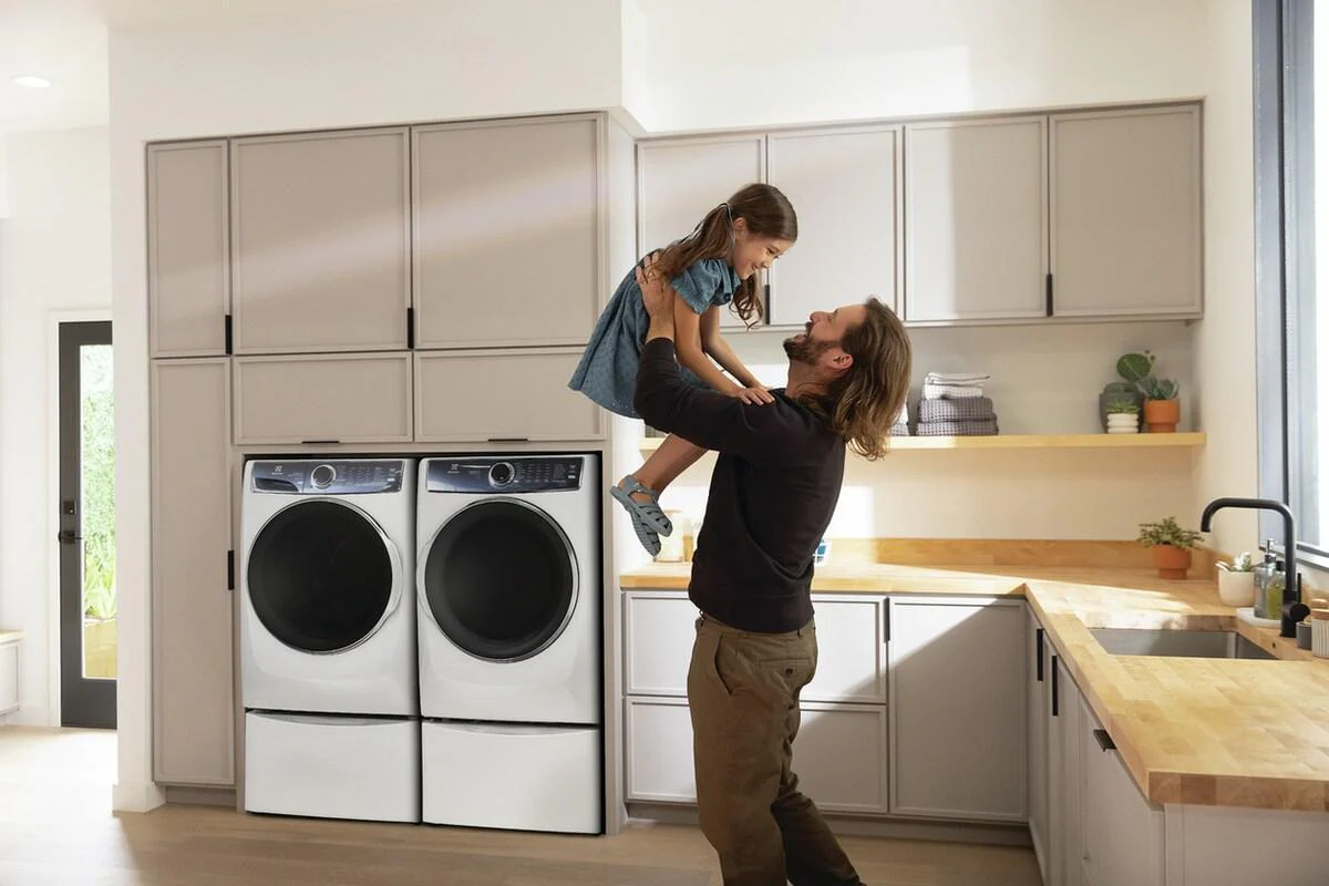 Electrolux ELFE7637AW Front Load Perfect Steam™ Electric Dryer with Balanced Dry™ and Instant Refresh - 8.0 Cu. Ft. - Image 8