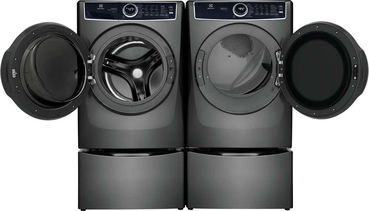 Electrolux ELFG7637AT Front Load Perfect Steam™ Gas Dryer with LuxCare® Dry and Instant Refresh - 8.0 Cu. Ft. - Image 32