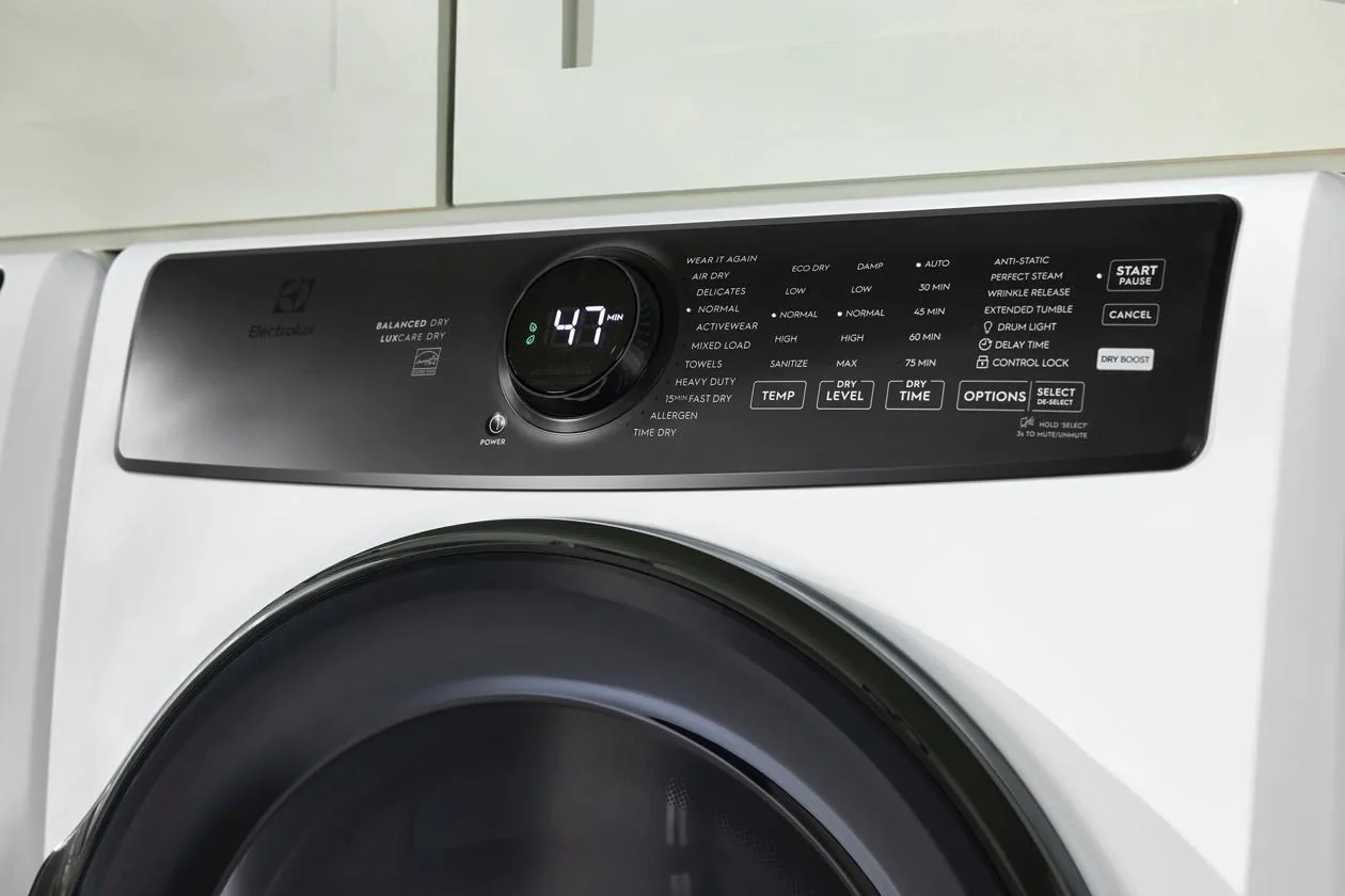 Electrolux ELFG7738MW Front Load Perfect Steam™ Gas Dryer with LuxCare® Dry and Instant Refresh - 8.0 Cu. Ft. - Image 7