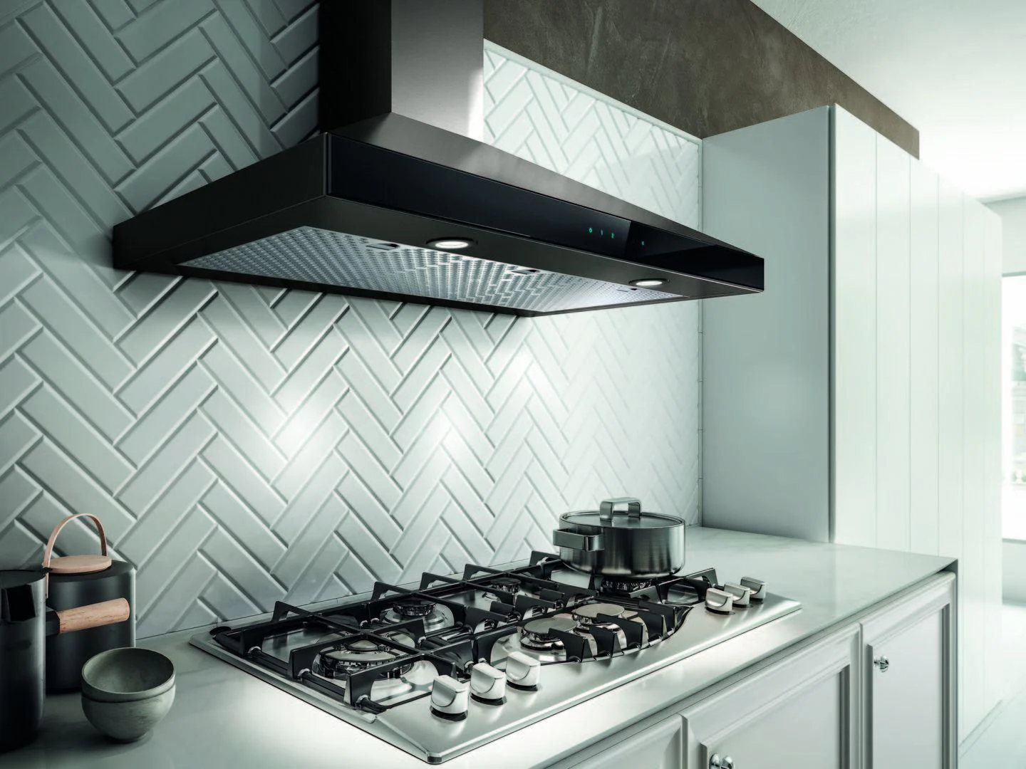 Elica EVR630BL VARNA BLACK Wall Mount Range Hood 30" wide - 600CFM - Image 4