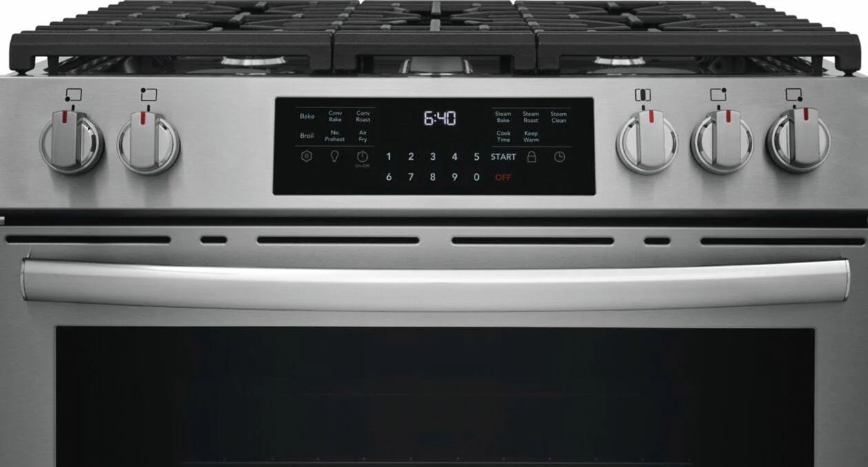 Frigidaire GCFG3059BF 30" Front Control Gas Range - Image 4