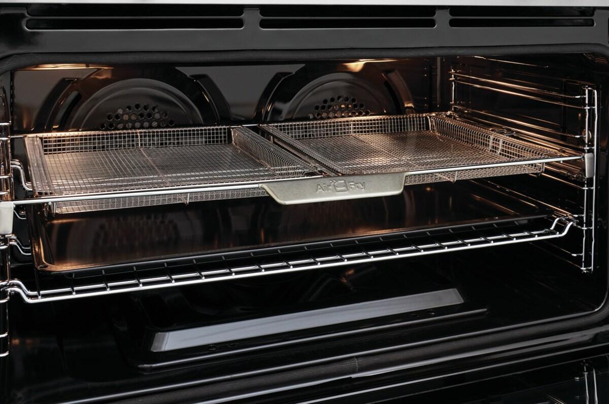 Frigidaire GCFG3661AF 36" Gas Range with Air Fry - Image 14
