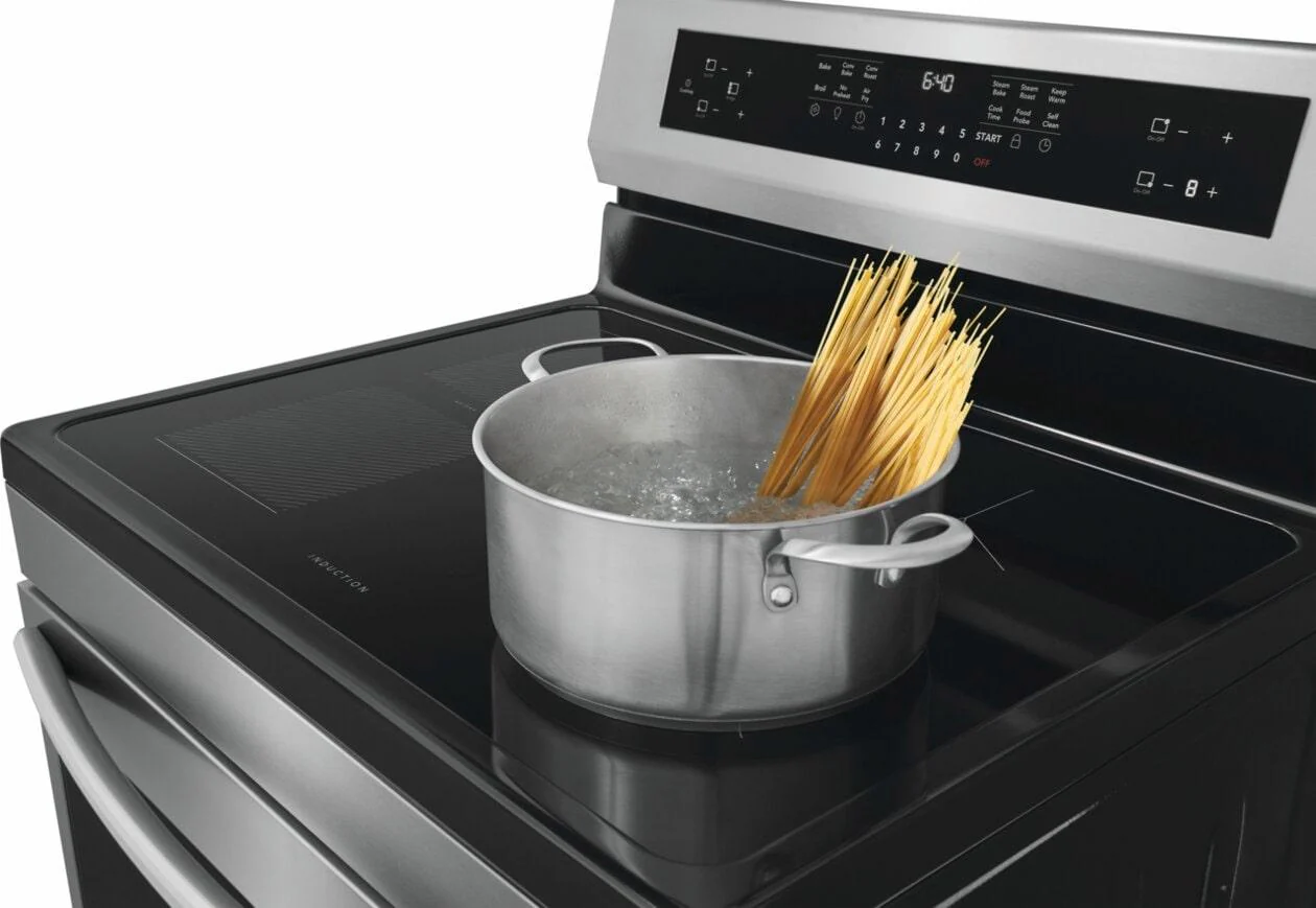 Frigidaire GCRI3060BF 30" Freestanding Induction Range with Total Convection - Image 16
