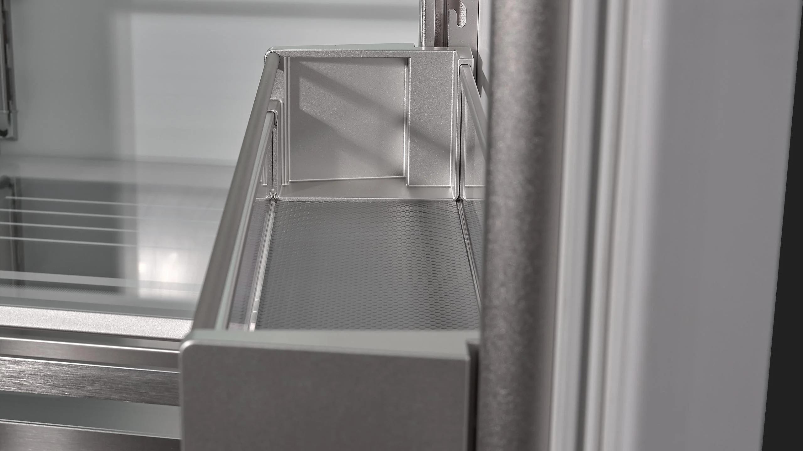 24" BUILT-IN FRIDGE COLUMN - Image 9