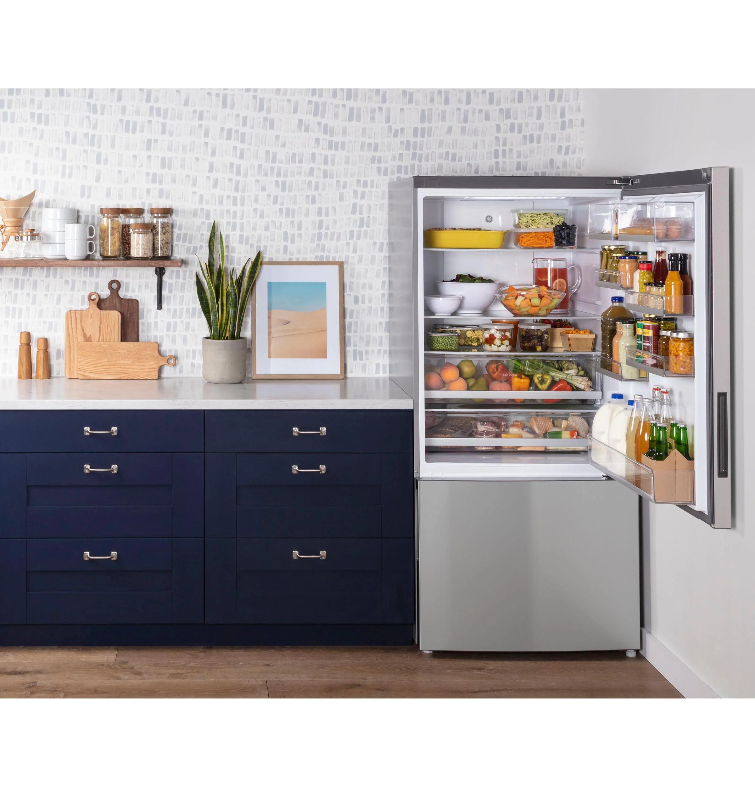 GBE17HYRFS GE® ENERGY STAR® 17.7 Cu. Ft. Counter-Depth Bottom-Freezer Refrigerator - Image 12