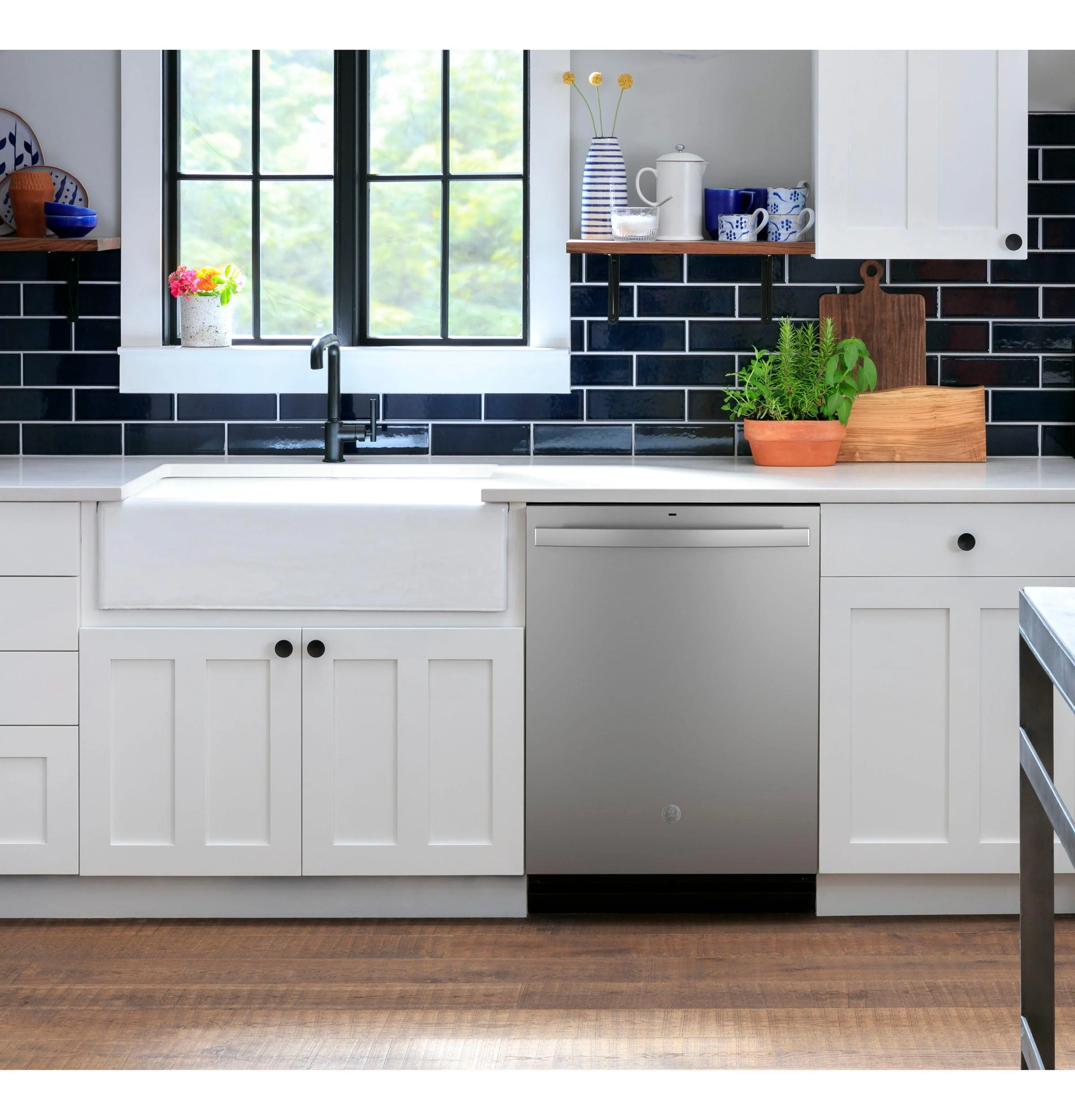 GDT550PYRFS GE ENERGY STAR Top Control with Plastic Interior Dishwasher with Sanitize Cycle & Dry Boost - Image 6