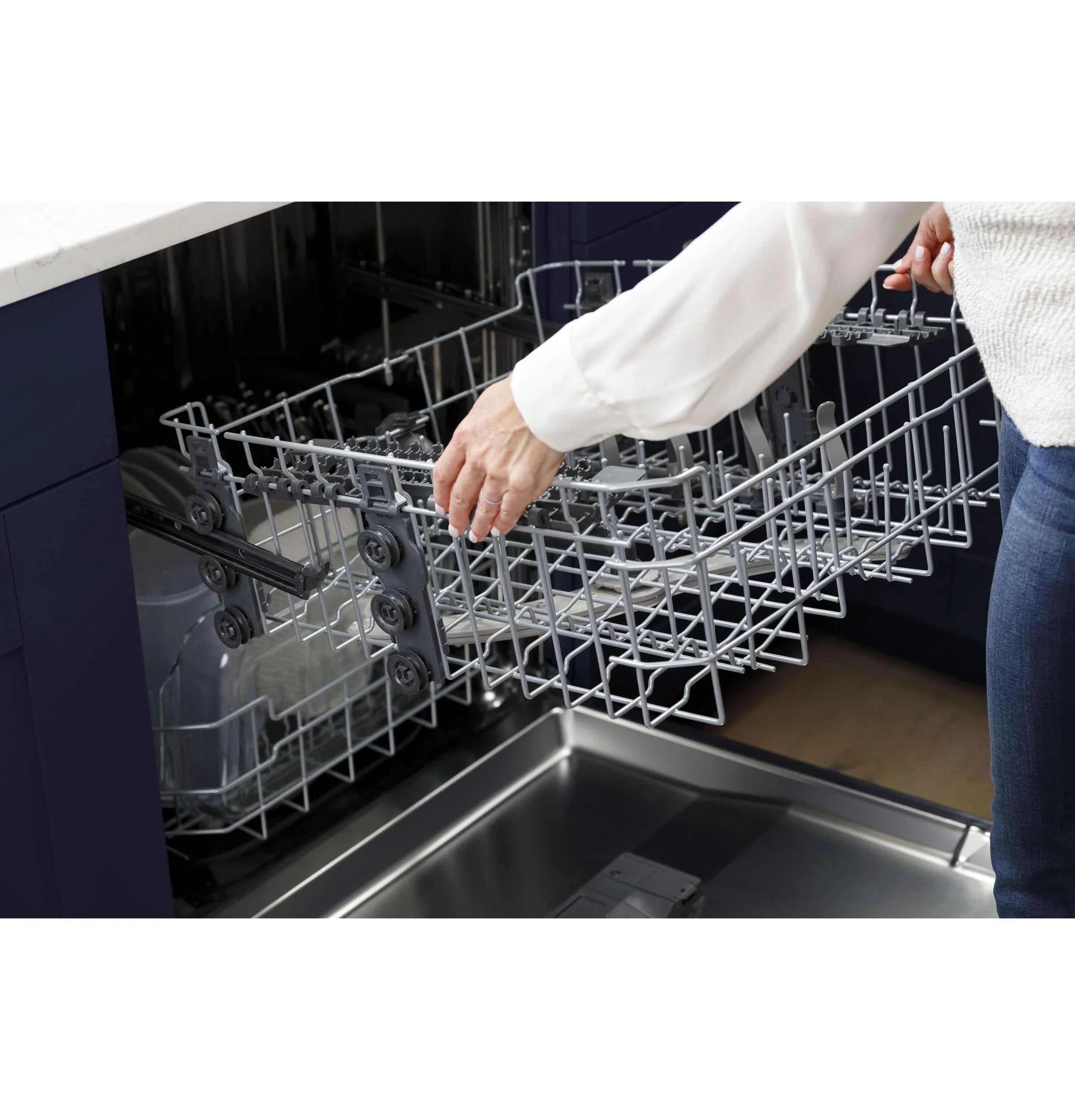 GE® Top Control with Stainless Steel Interior Dishwasher with Sanitize Cycle & Dry Boost with Fan Assist - Image 19