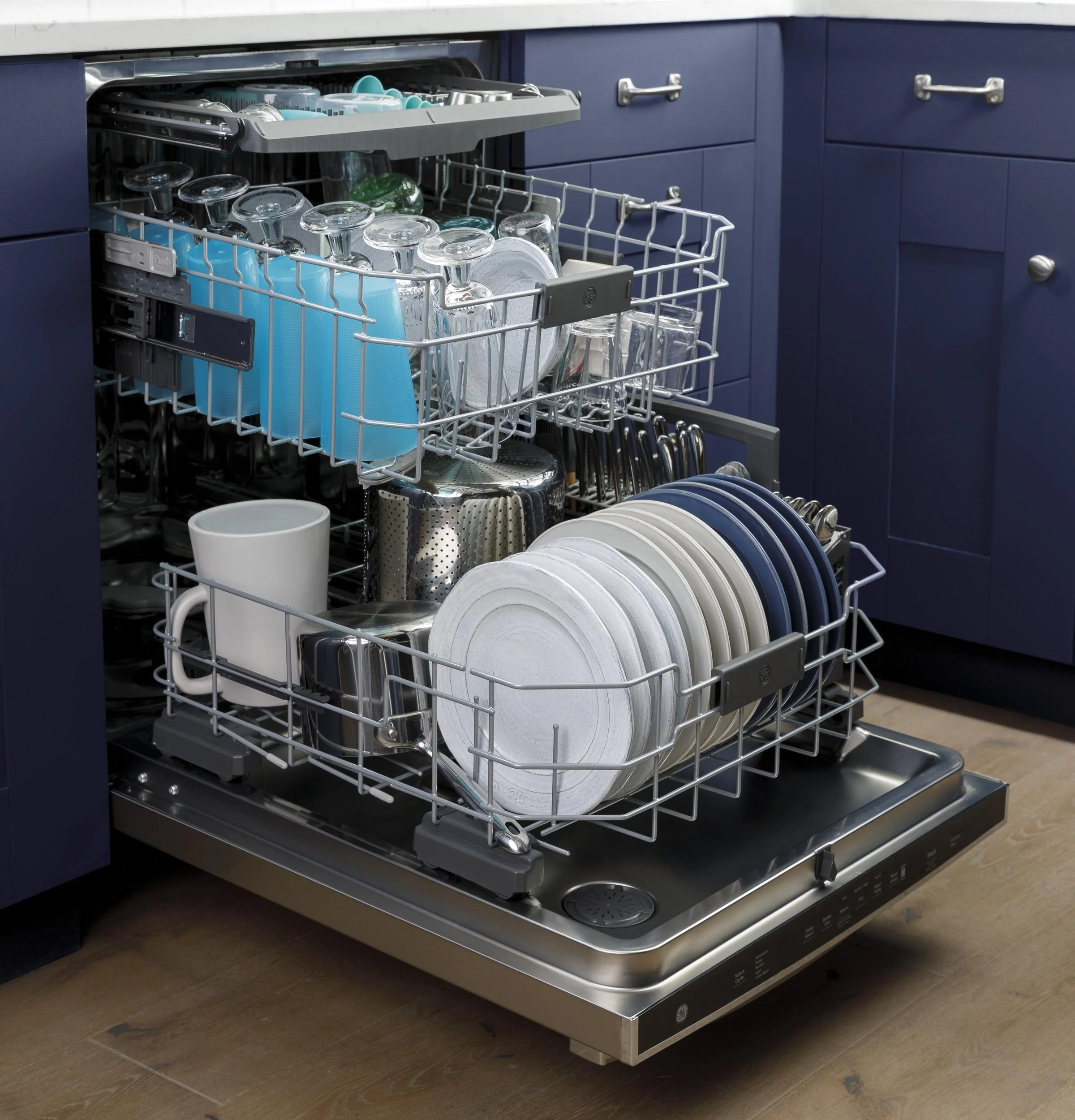 GE® Top Control with Stainless Steel Interior Dishwasher with Sanitize Cycle & Dry Boost with Fan Assist - Image 29