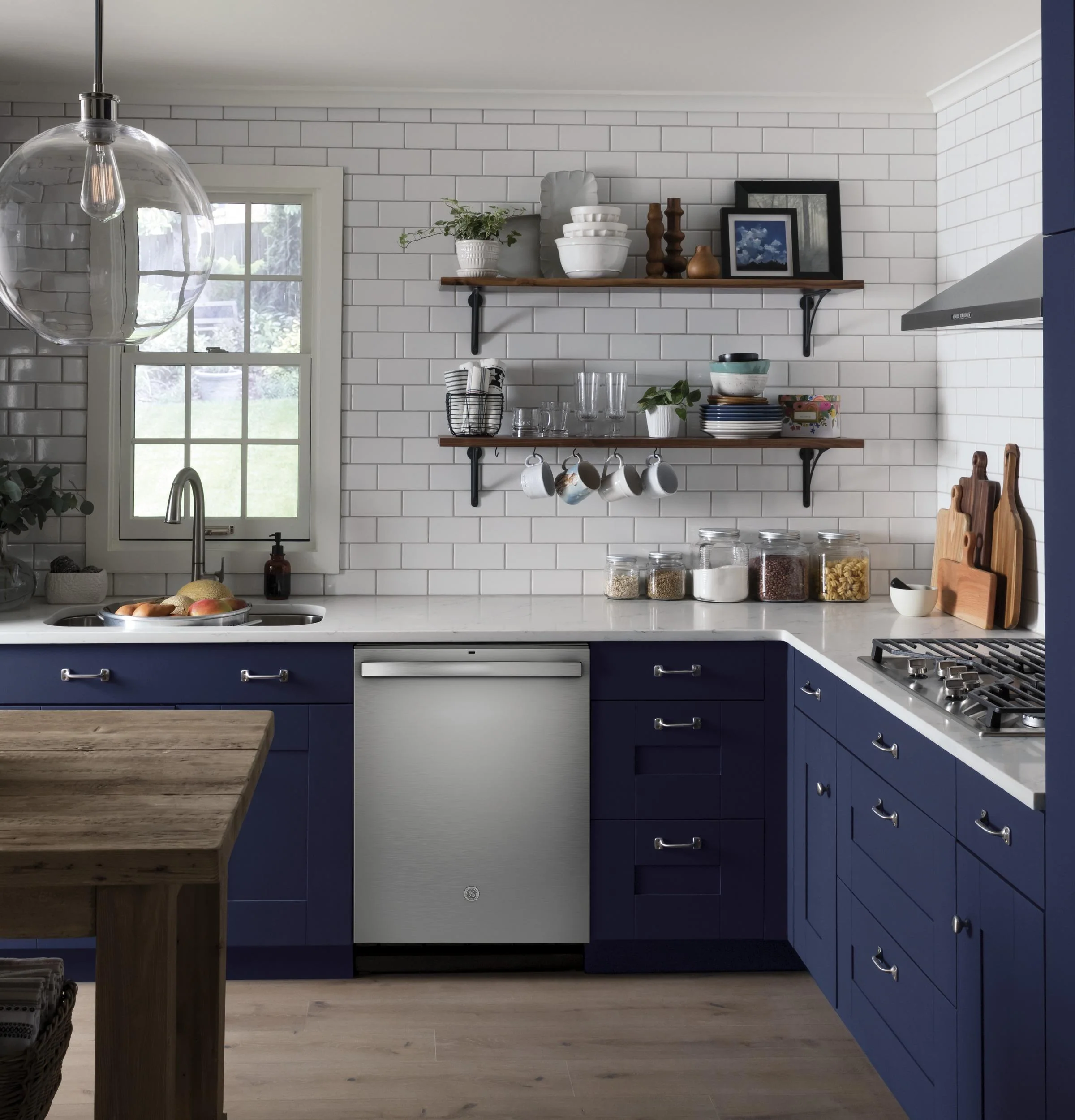 GE® Top Control with Stainless Steel Interior Dishwasher with Sanitize Cycle & Dry Boost with Fan Assist - Image 18