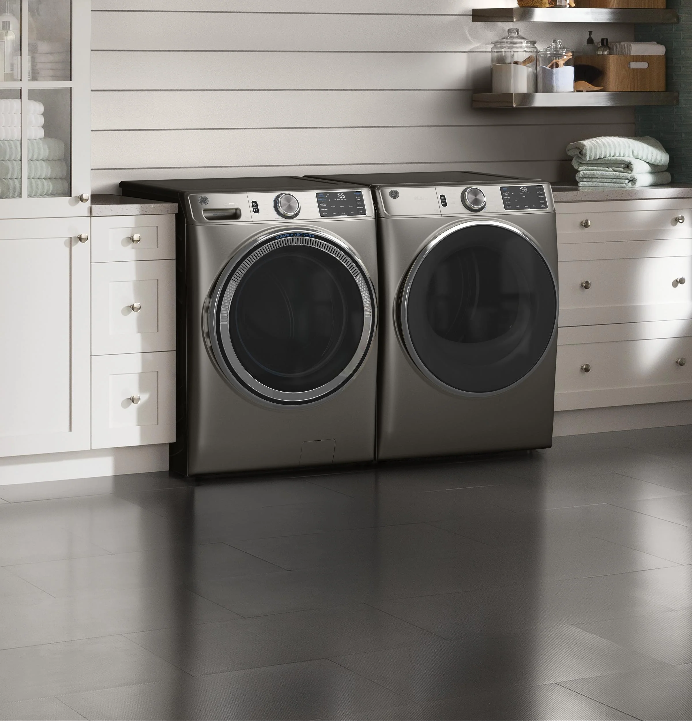 GE® 7.8 cu. ft. Capacity Smart Front Load Gas Dryer with Steam and Sanitize Cycle - Image 41