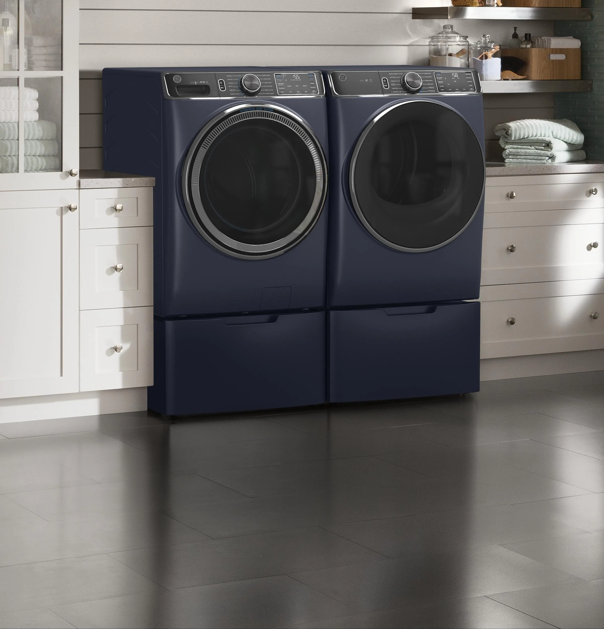 GE® ENERGY STAR® 7.8 cu. ft. Capacity Smart Front Load Electric Dryer with Steam and Sanitize Cycle - Image 18