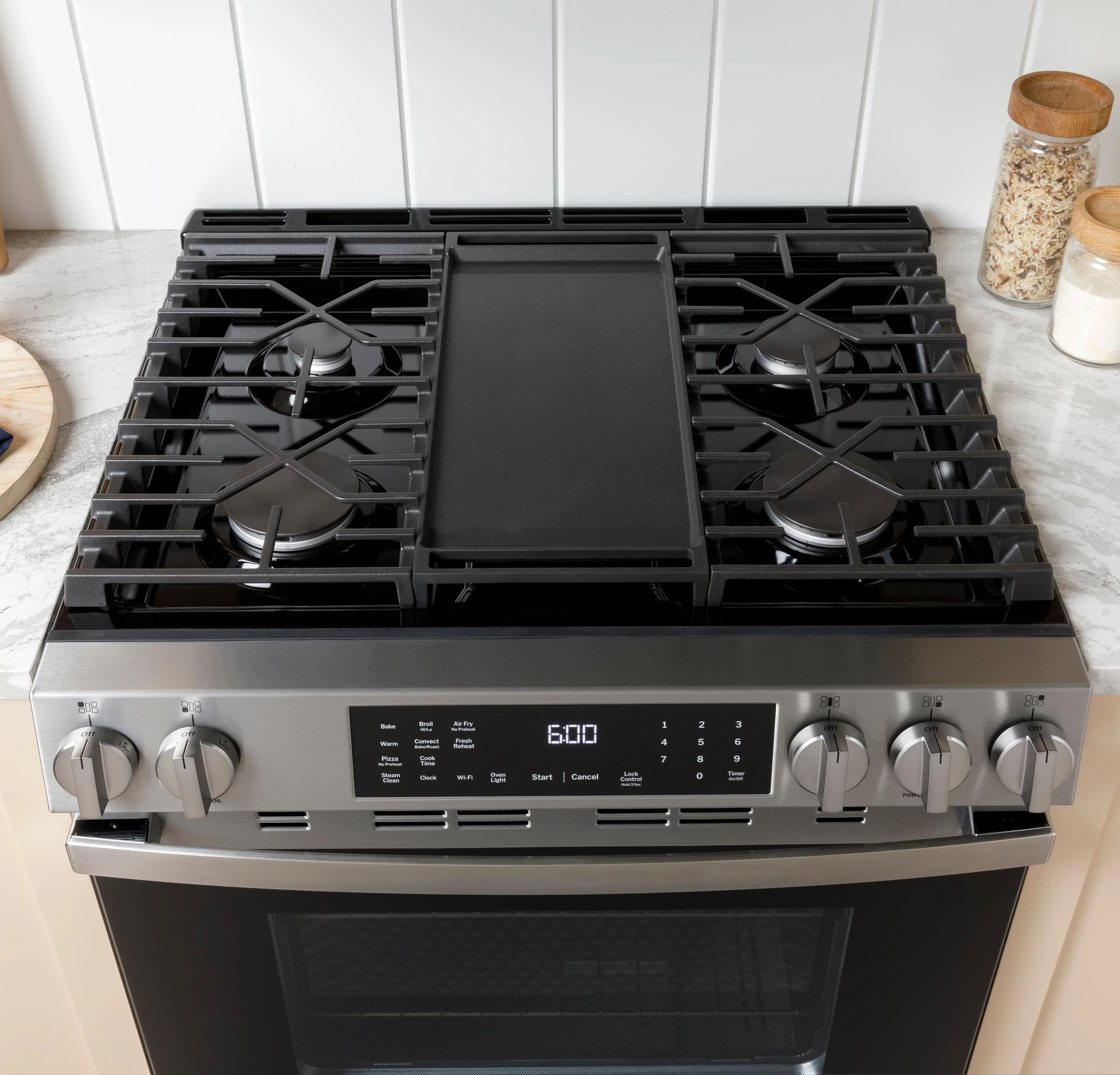 GGS600AVES GE® 30" Slide-In Front-Control Convection Gas Range with No Preheat Air Fry and EasyWash™ Oven Tray - Image 23