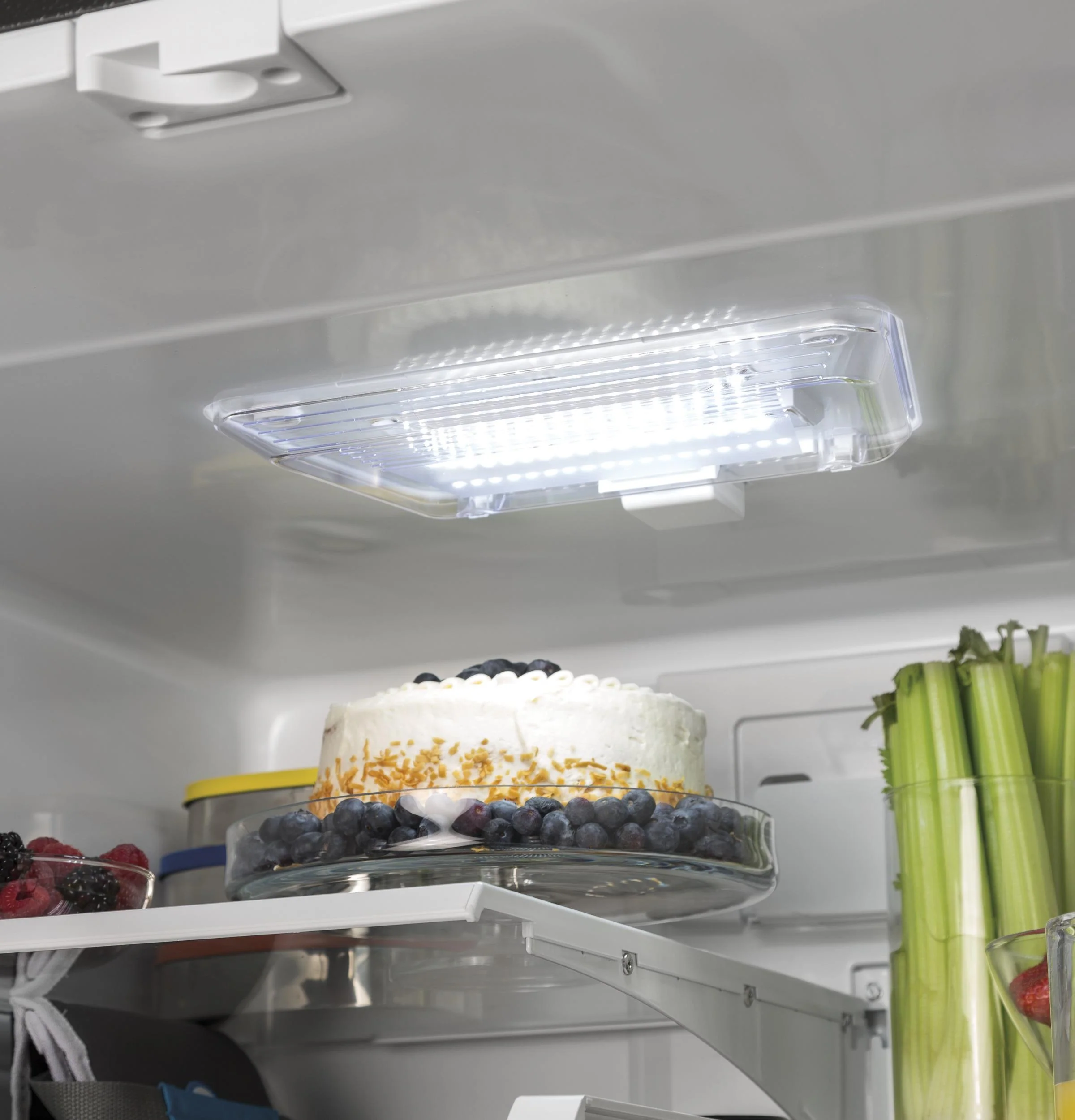 GNE25JYKFS GE® ENERGY STAR® 24.7 Cu. Ft. French-Door Refrigerator - Image 28