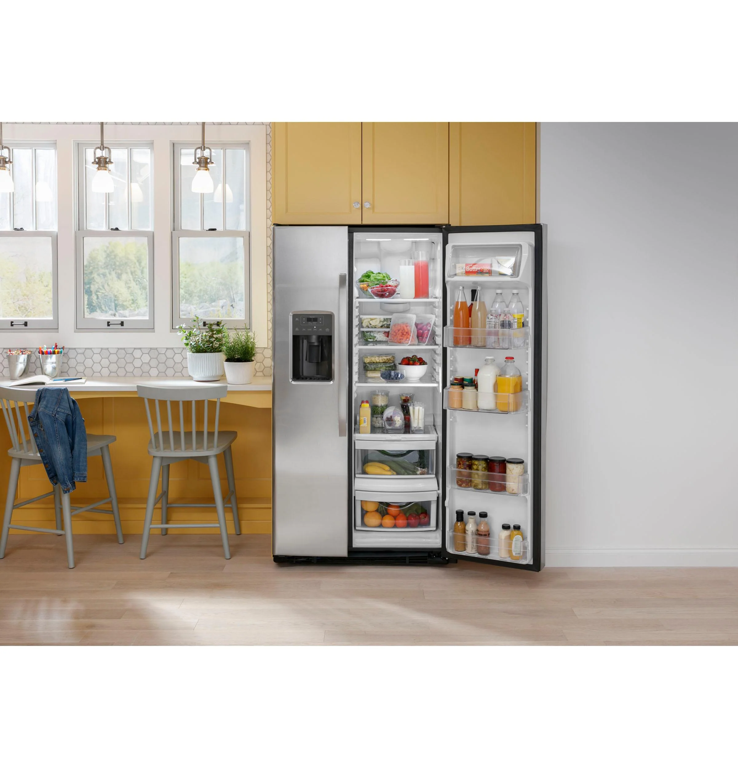 GSS23GGPBB GE® 23.0 Cu. Ft. Side-By-Side Refrigerator - Image 32