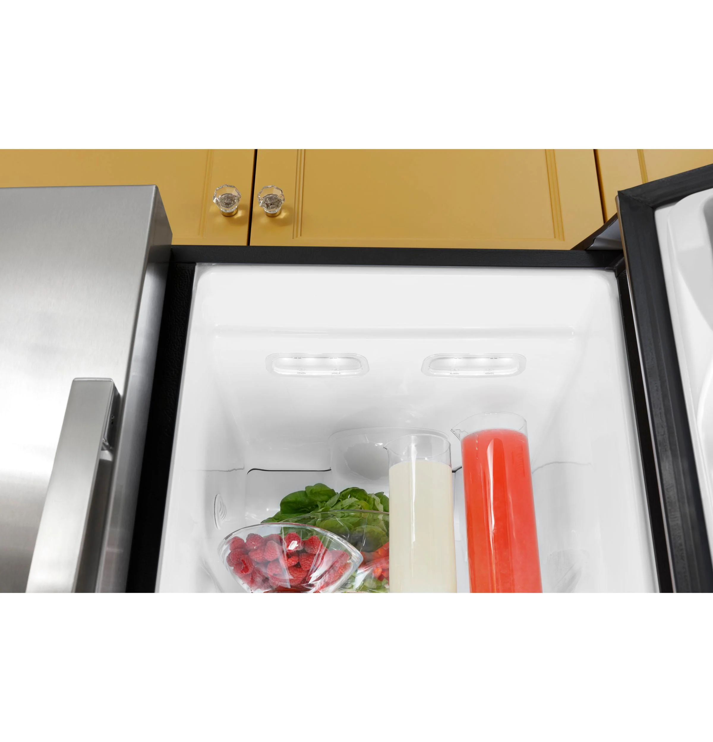 GSS25GMPES GE® 25.3 Cu. Ft. Side-By-Side Refrigerator - Image 28