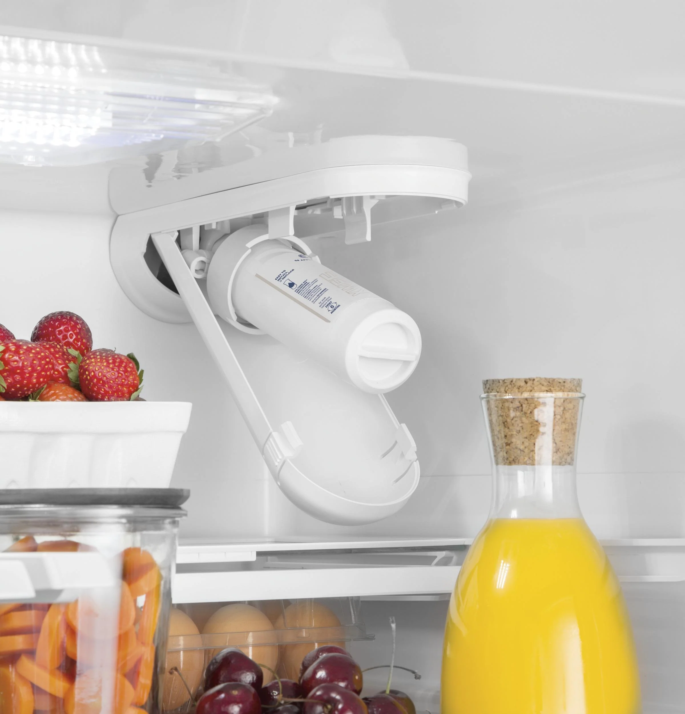 GWE19JGLWW GE® ENERGY STAR® 18.6 Cu. Ft. Counter-Depth French-Door Refrigerator - Image 25