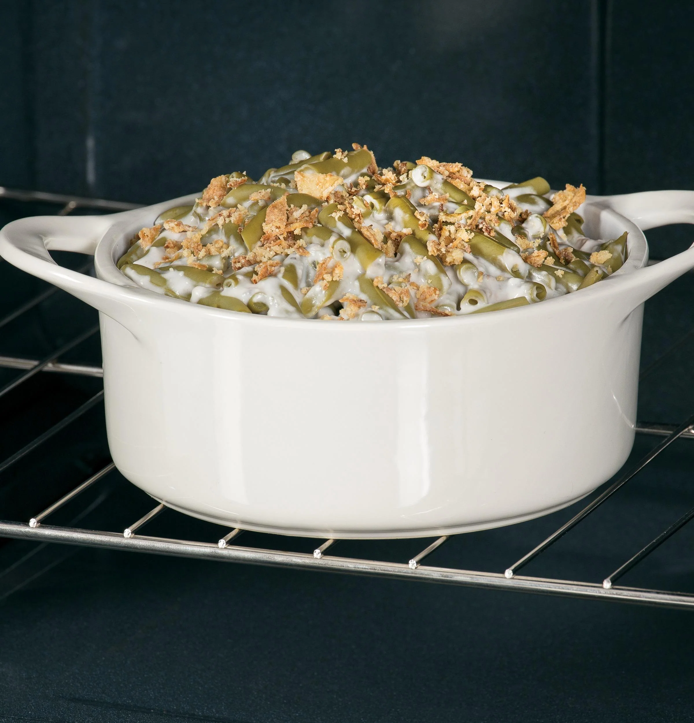 GE 30" Free-standing Electric Radiant Smooth Cooktop Range - Image 8