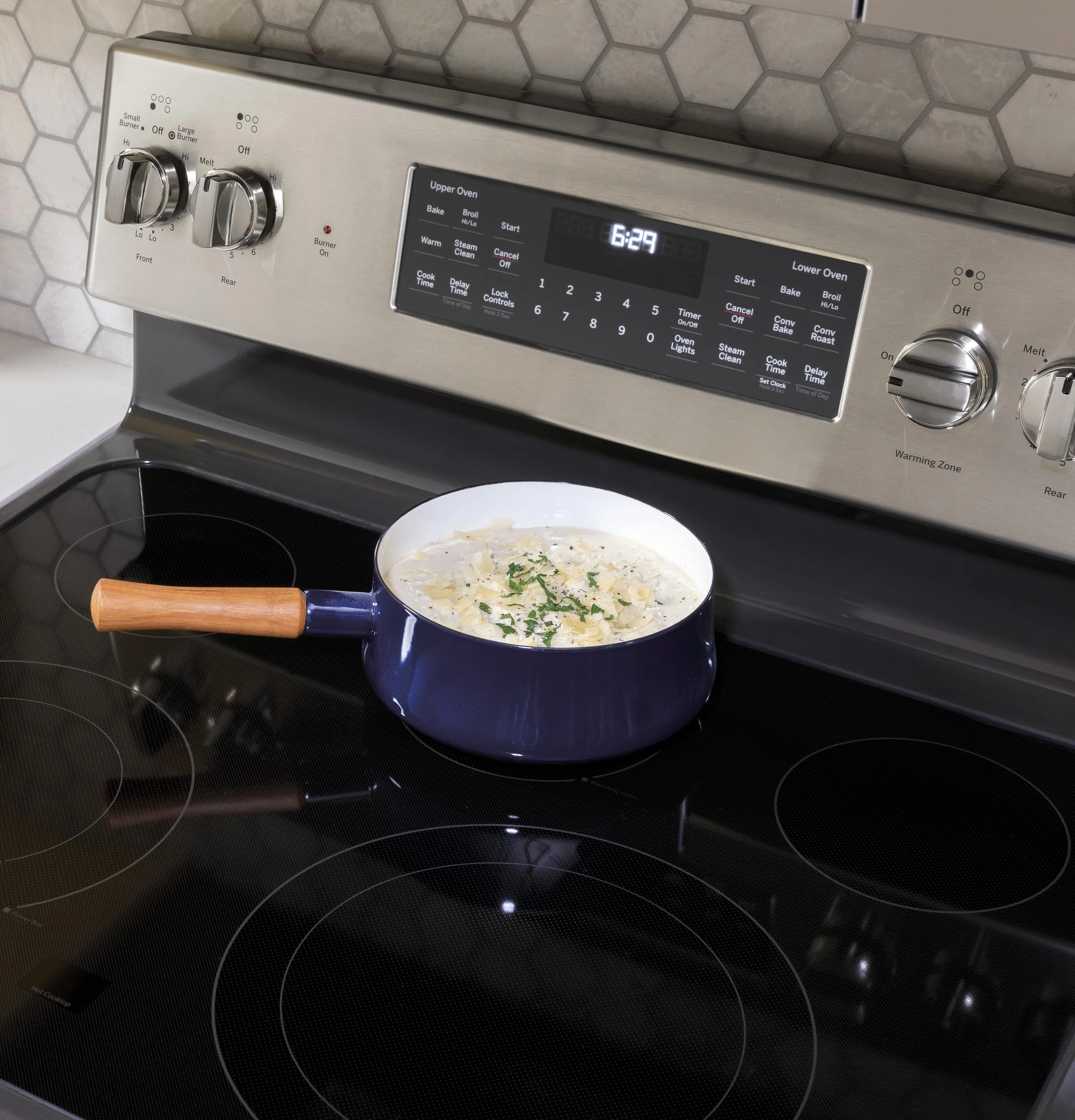 GE® 30" Free-Standing Electric Convection Fingerprint Resistant Range - Image 16