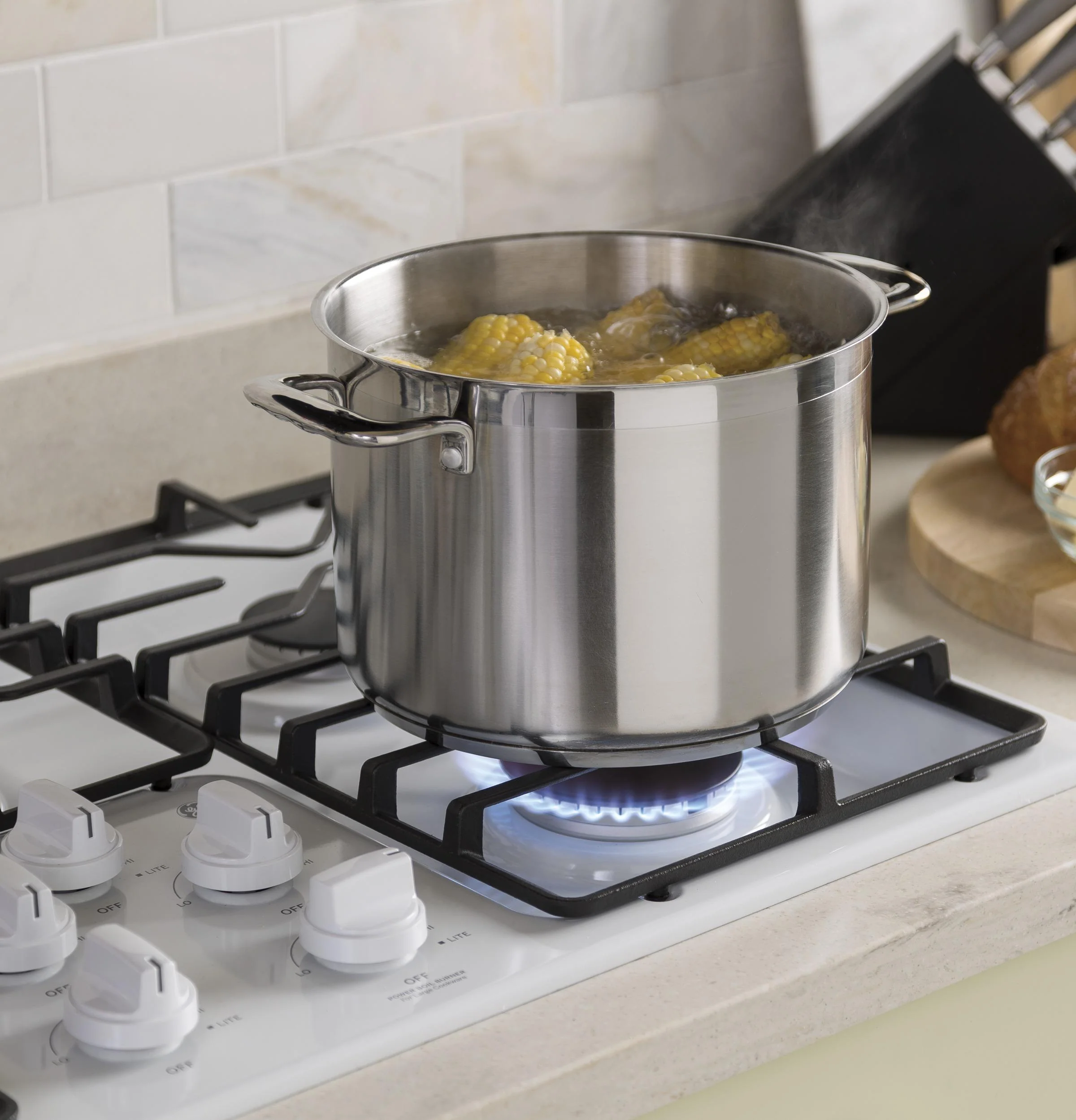 JGP3036DLWW GE® 36" Built-In Gas Cooktop with Dishwasher-Safe Grates - Image 9