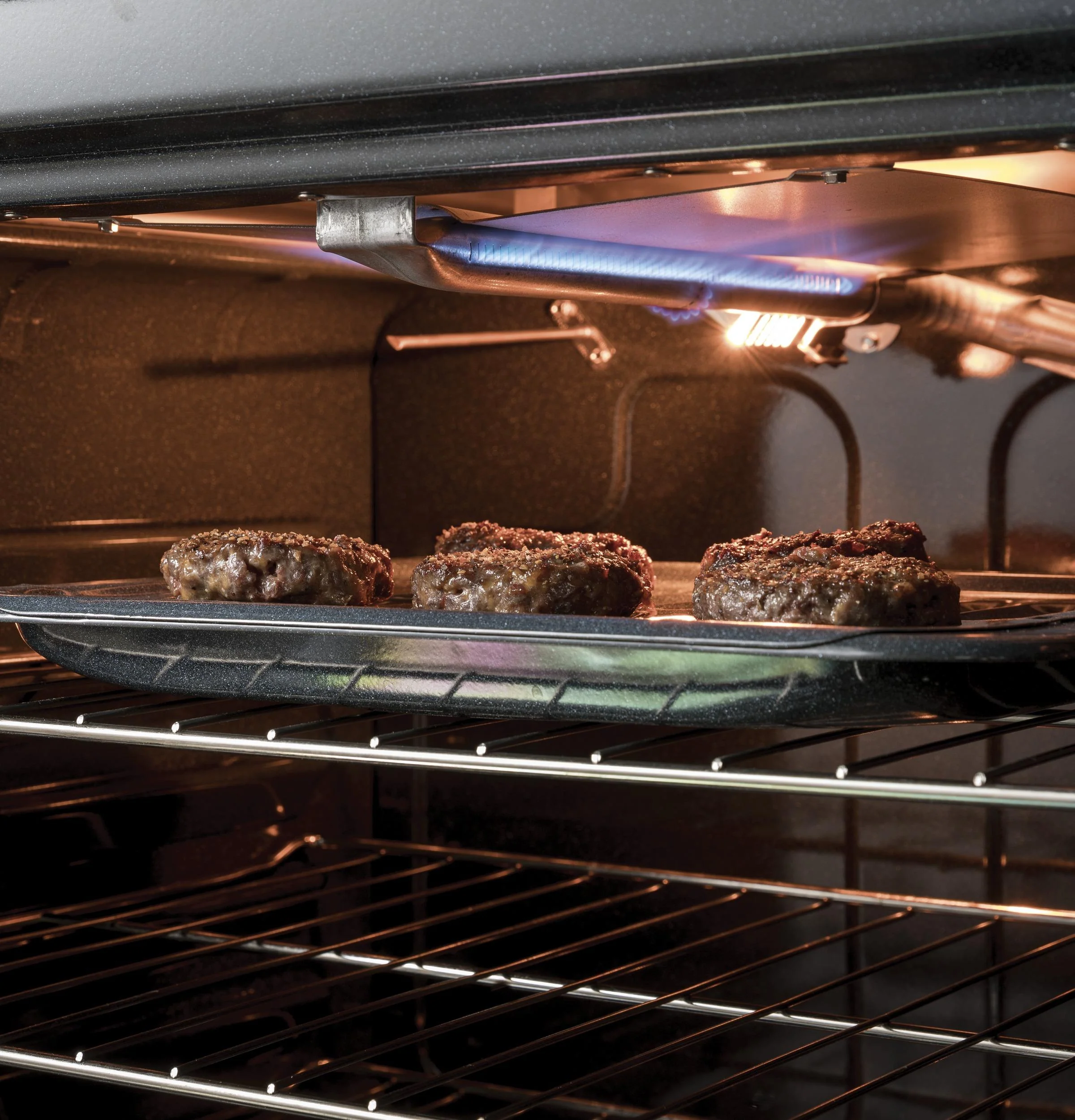 JGSS66SELSS GE® 30" Slide-In Front Control Gas Range - Image 7