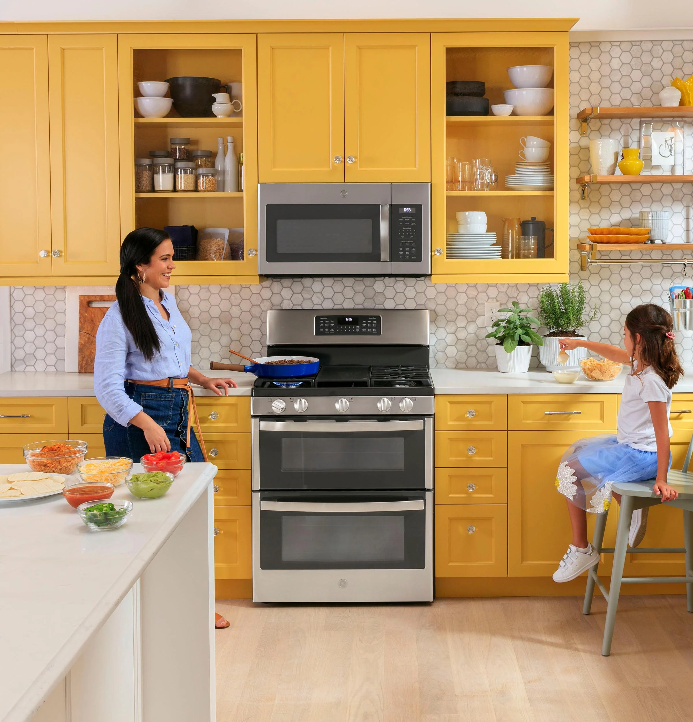 JVM6175YKFS GE® 1.7 Cu. Ft. Over-the-Range Sensor Fingerprint Resistant Microwave Oven - Image 18