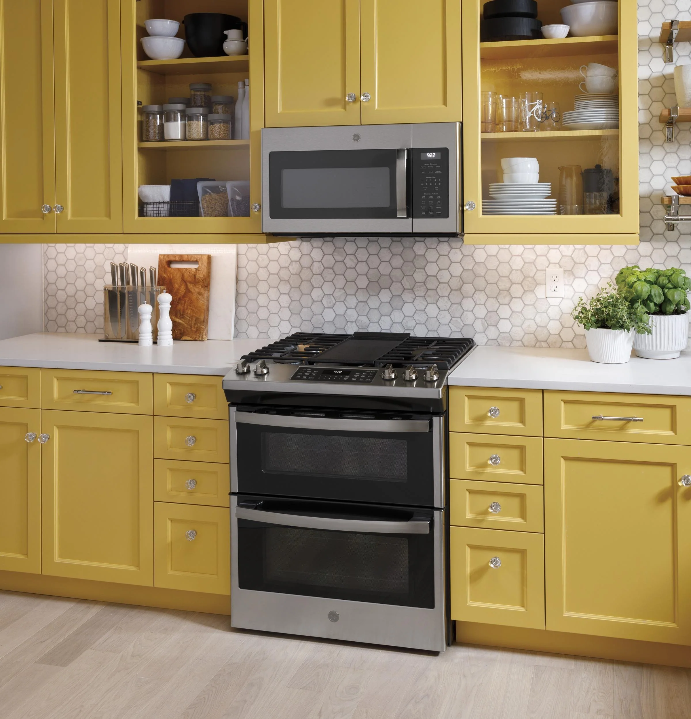 JVM6175YKFS GE® 1.7 Cu. Ft. Over-the-Range Sensor Fingerprint Resistant Microwave Oven - Image 35