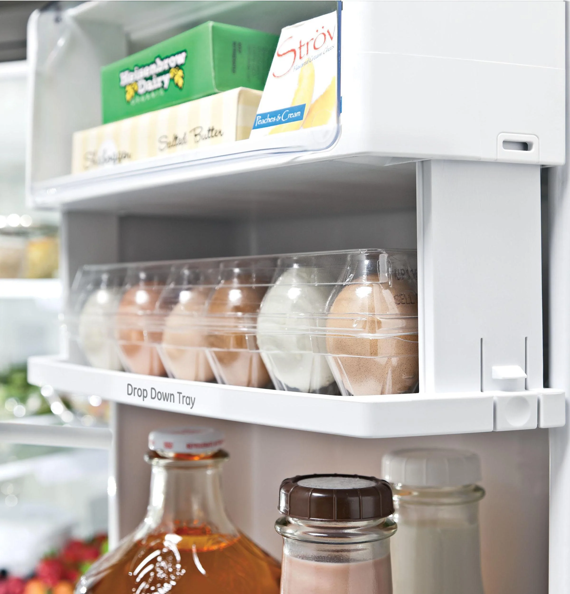 PFE28KYNFS GE Profile™ ENERGY STAR® 27.7 Cu. Ft. Fingerprint Resistant French-Door Refrigerator with Hands-Free AutoFill - Image 31