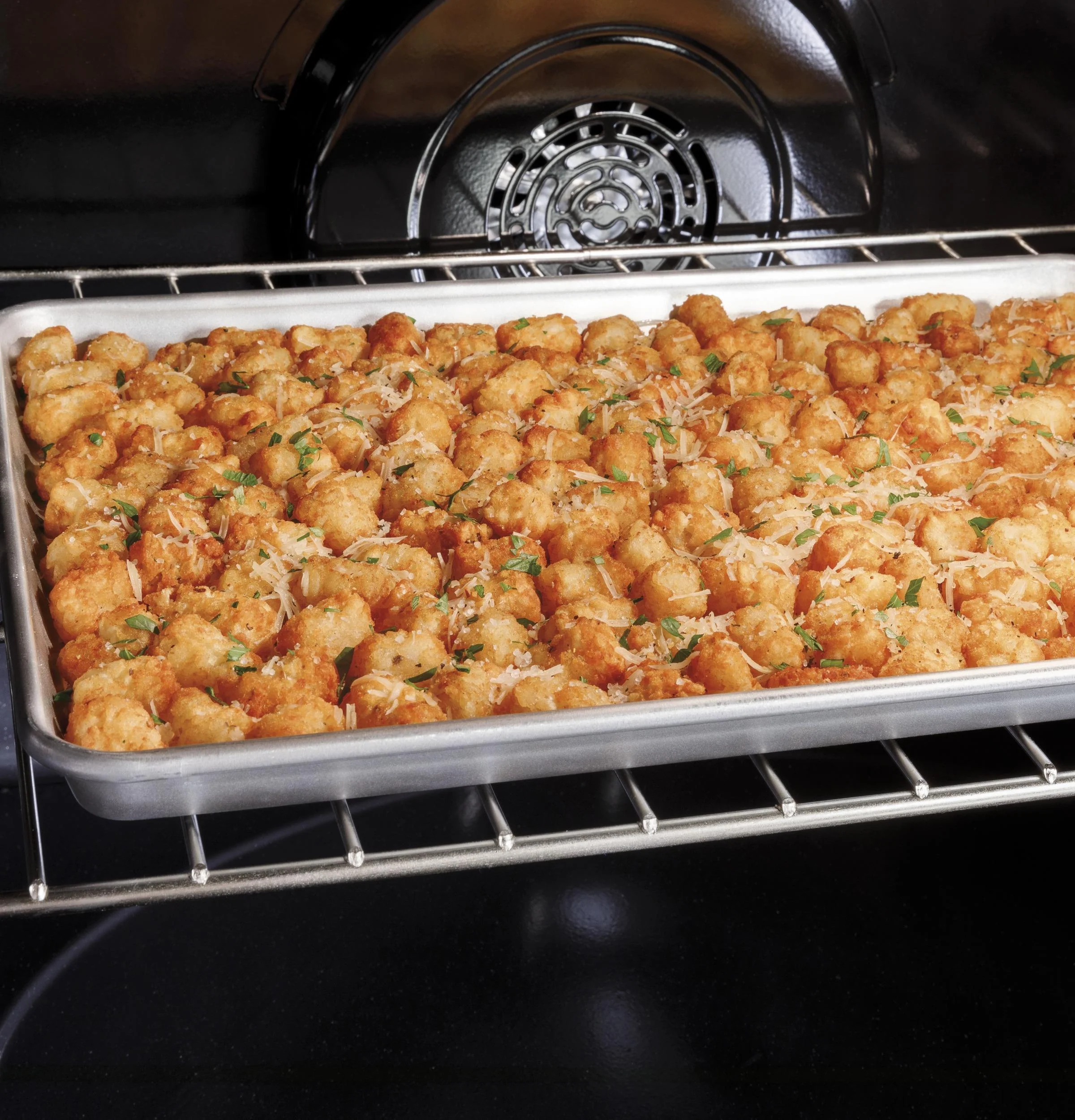 PSS93BPTS GE Profile™ 30" Smart Slide-In Electric Convection Range with No Preheat Air Fry - Image 7