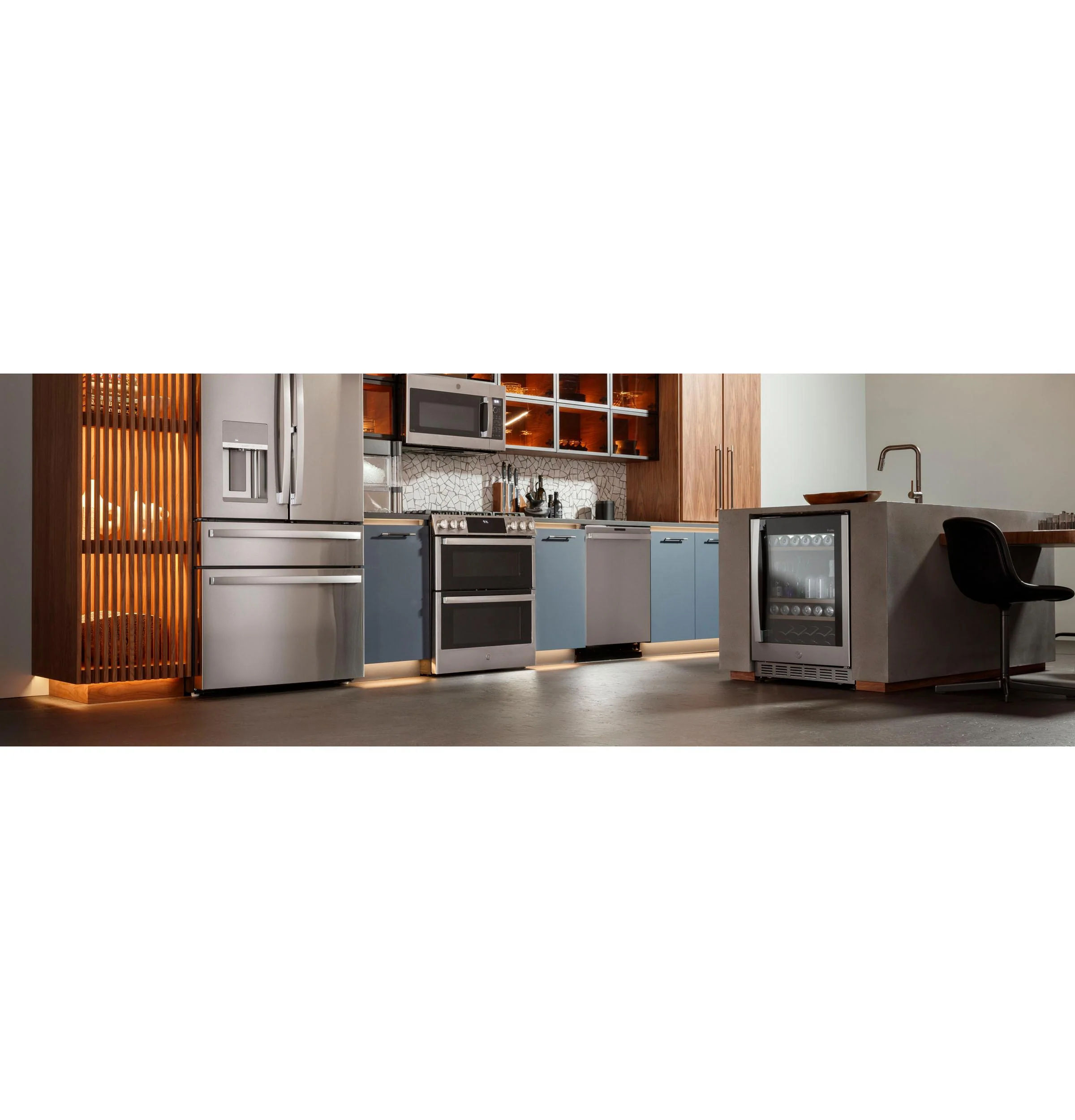 PVS06BSPSS GE Profile™ 155-Can or 52-Bottle Beverage Center - Image 18