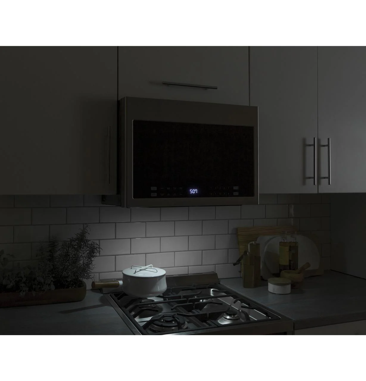 Haier HMV1472BHS 24" 1.4 Cu. Ft. Over-The-Range Microwave Oven - Image 56