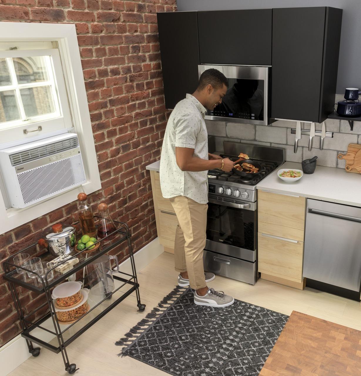 QAS740RMSS Haier ENERGY STAR® 24" 2.9 Cu. Ft. Electric Range - Image 33