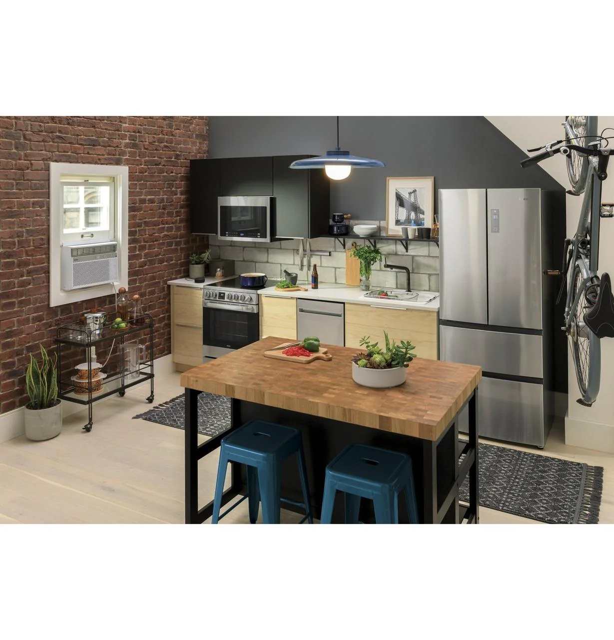 QDT125SSLSS Haier ENERGY STAR® 18" Stainless Steel Interior Dishwasher with Sanitize Cycle - Image 60