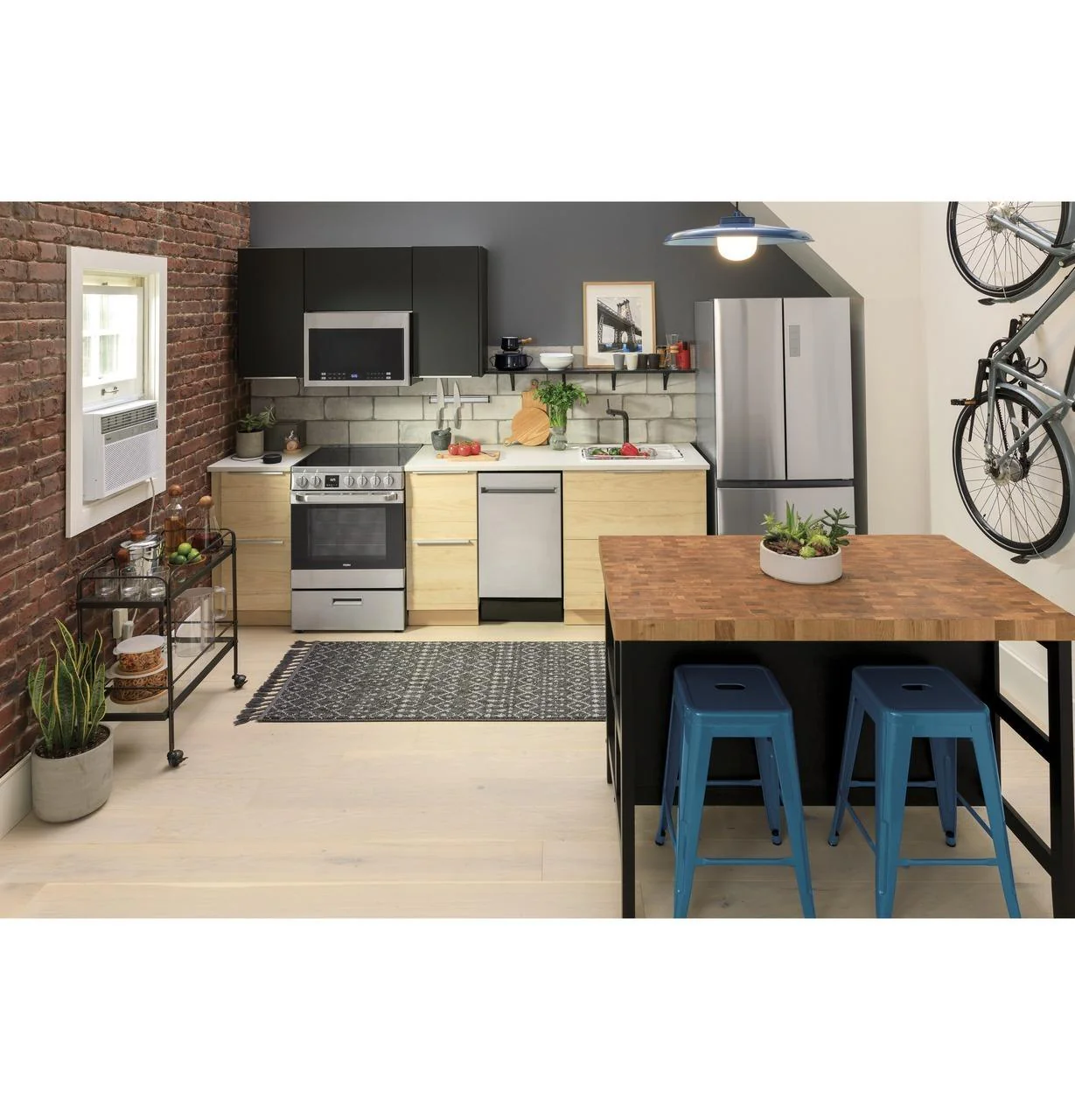 QDT125SSLSS Haier ENERGY STAR® 18" Stainless Steel Interior Dishwasher with Sanitize Cycle - Image 62