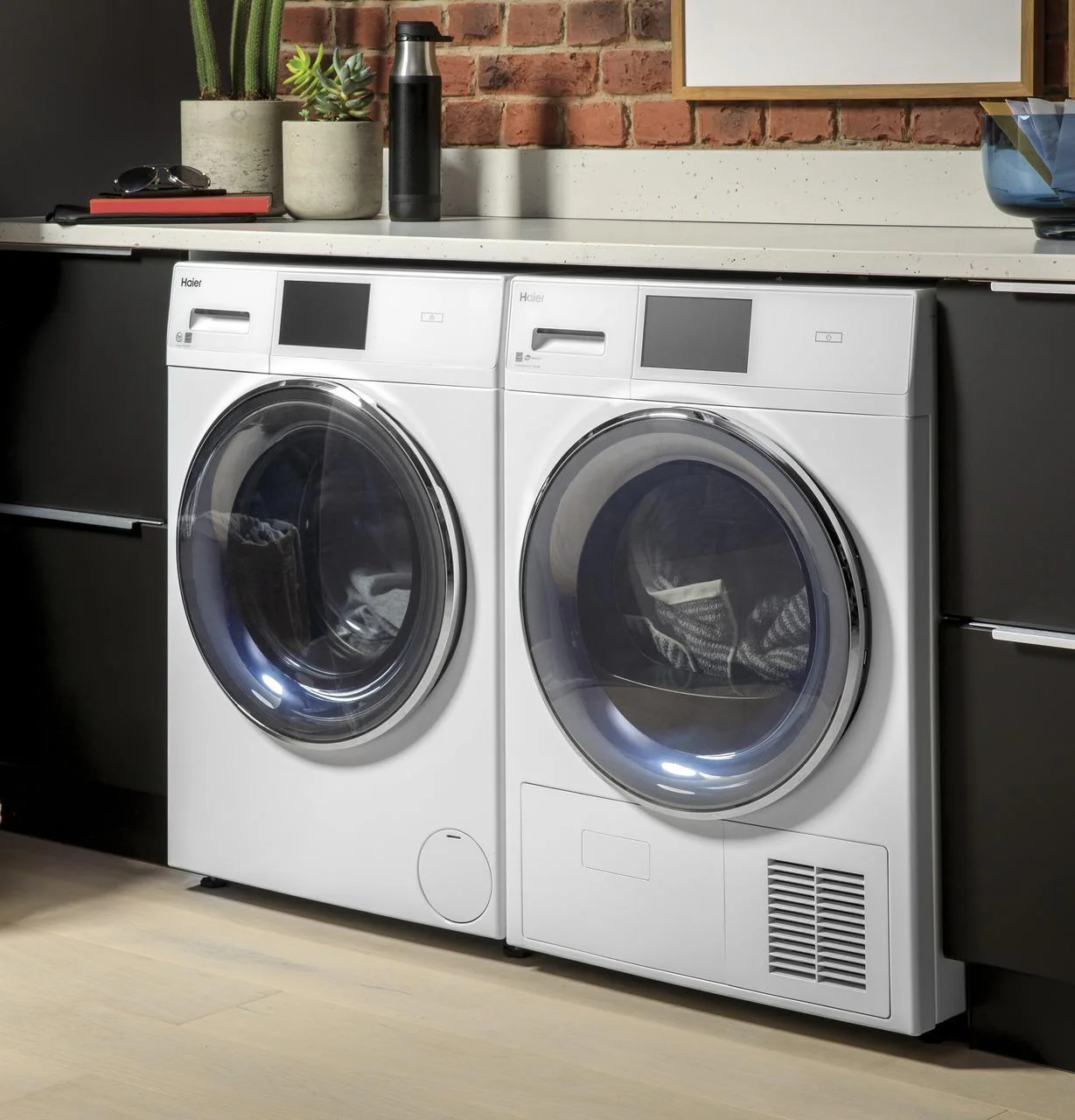 QFW150SSNWW Haier ENERGY STAR® 2.4 Cu. Ft. Smart Frontload Washer - Image 17