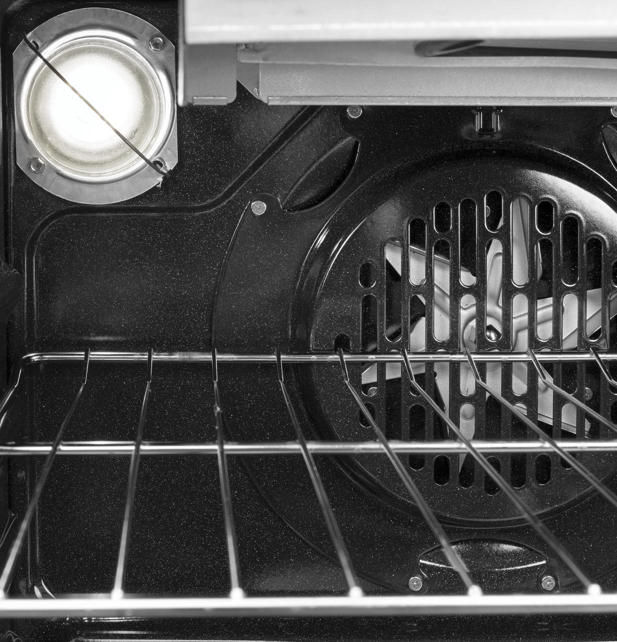 Haier QGAS740RMSS 24" 2.9 Cu. Ft. Gas Free-Standing Range with Convection and Modular Backguard - Image 28